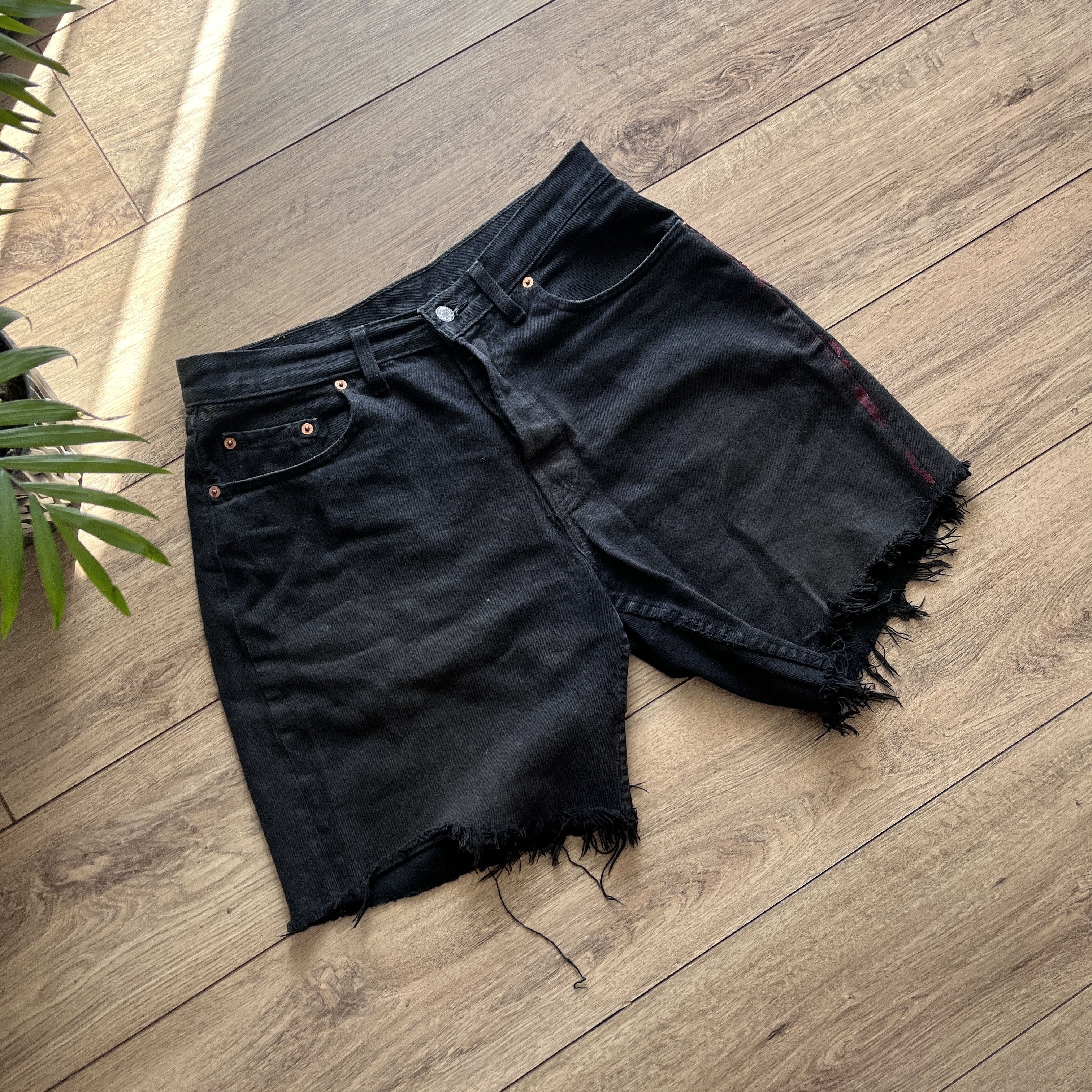 Levi's × Vintage Vintage y2k washed distressed custom Levis denim shorts Size US 33 - 5 Thumbnail