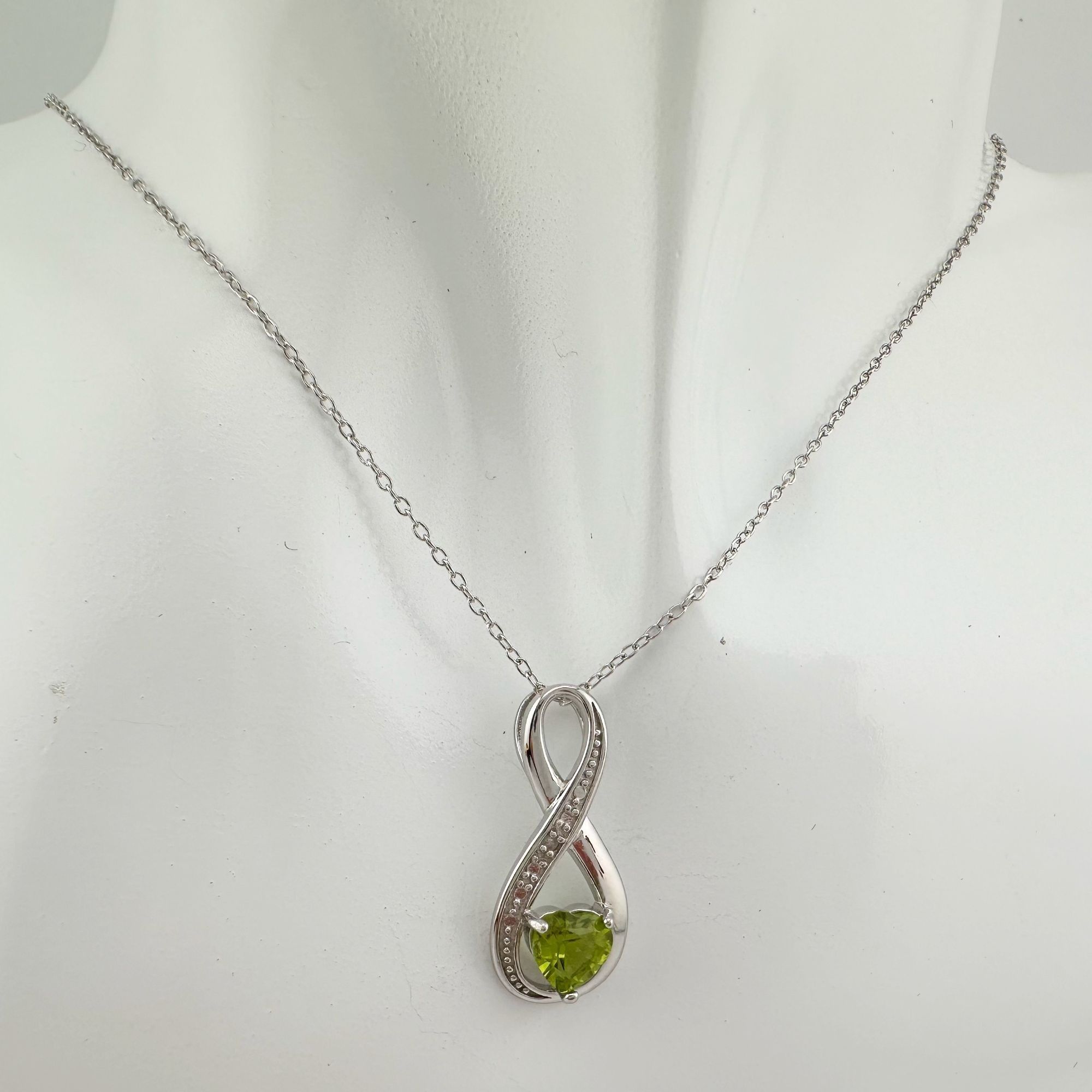 Other Beautiful Heart Peridot Infinity Necklace with Diamond Accen Size ONE SIZE - 11 Thumbnail