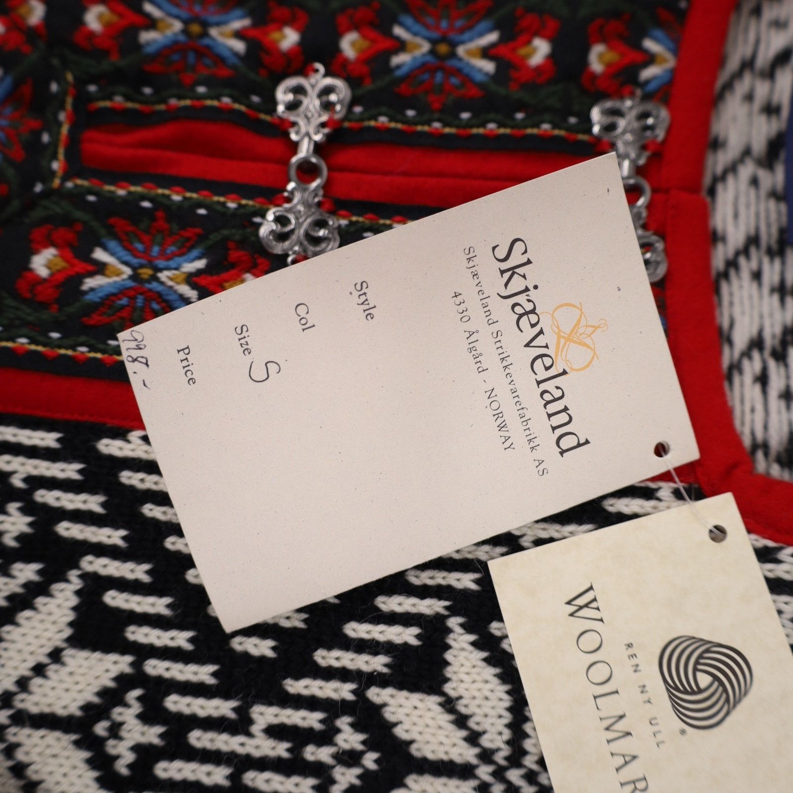 Vintage Vintage NWT Skjaeveland Norwegian Traditional Wool Sweater Size US S / EU 44-46 / 1 - 6 Thumbnail