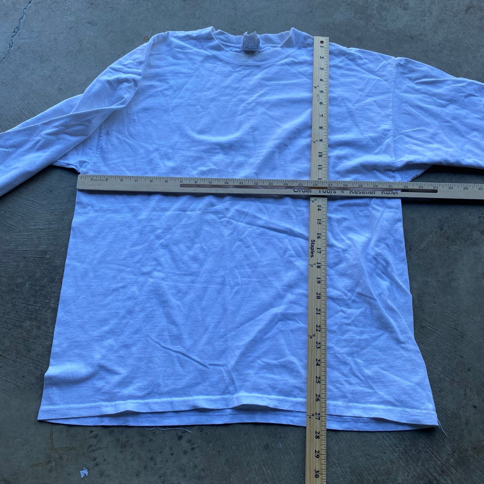 Vintage VINTAGE 90S NIKE LARGE WHITE BLANK LONGSLEEVE SHIRT Size US L / EU 52-54 / 3 - 4 Thumbnail