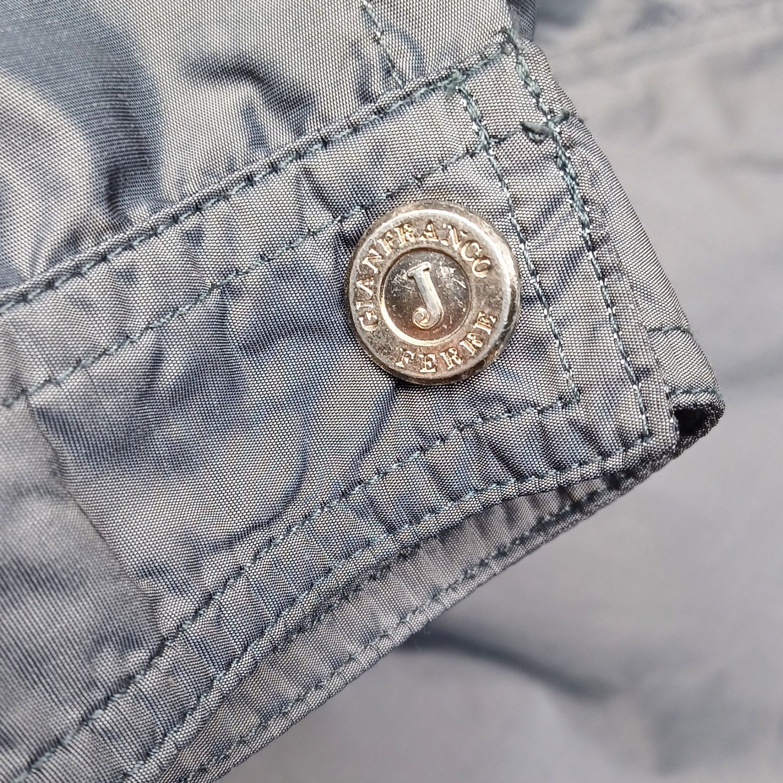 Gianfranco Ferre Y2K Ferre Jeans Metallic Silver Jacket Sz S Chrome Techwear Size S / US 4 / IT 40 - 10 Thumbnail