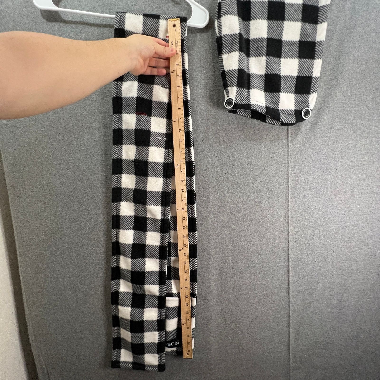 Other Scoodie Black and White Plaid Women's Scarves & Hood Size ONE SIZE - 5 Thumbnail