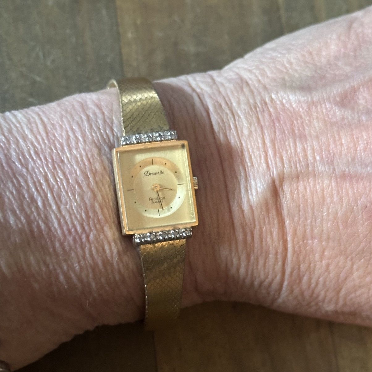 Vintage Vintage Deauville Armitron diamond accent watch Size ONE SIZE - 5 Thumbnail