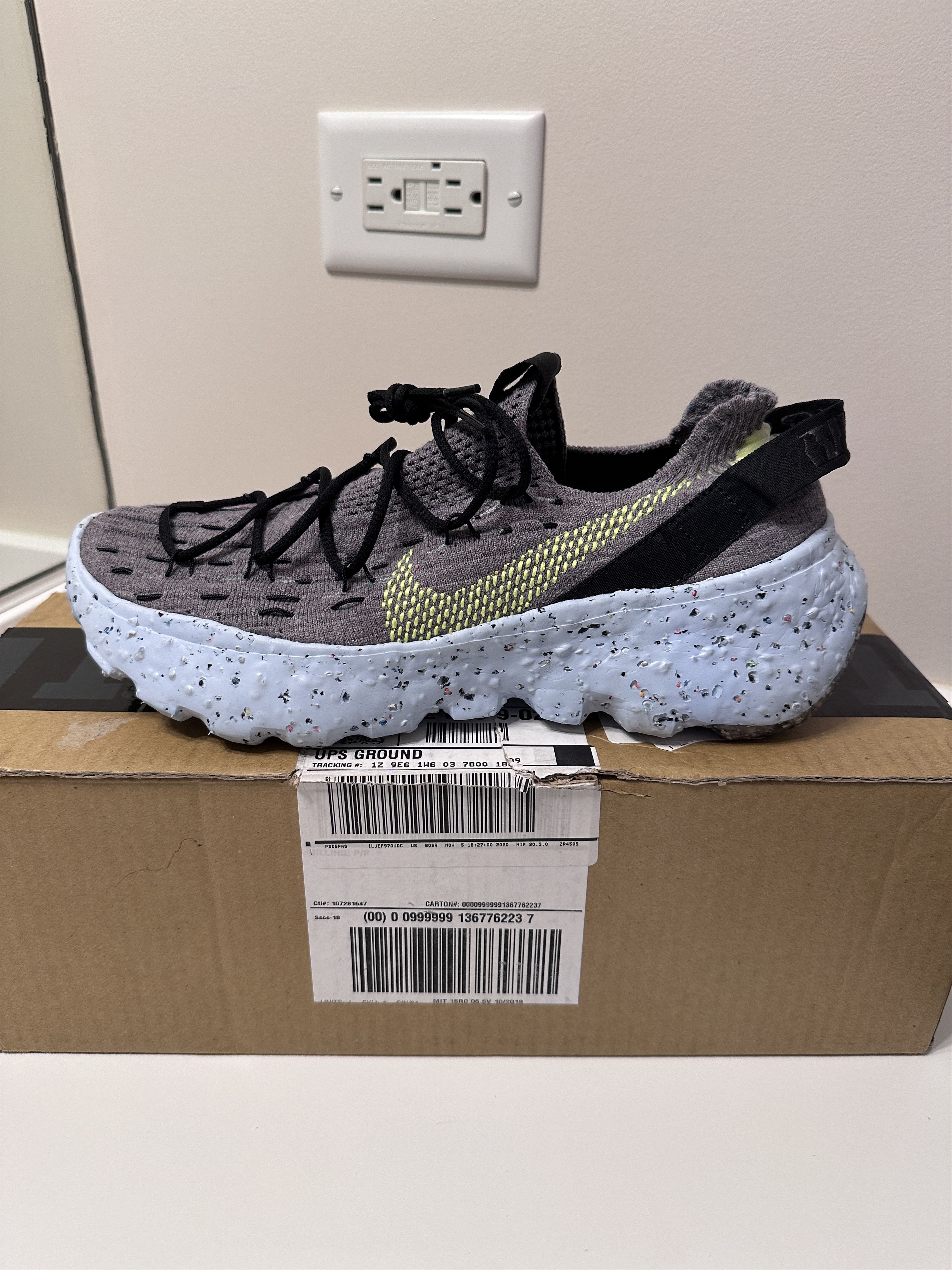 Nike Nike Space Hippie 04 Size US 9.5 / EU 42-43 - 1 Thumbnail