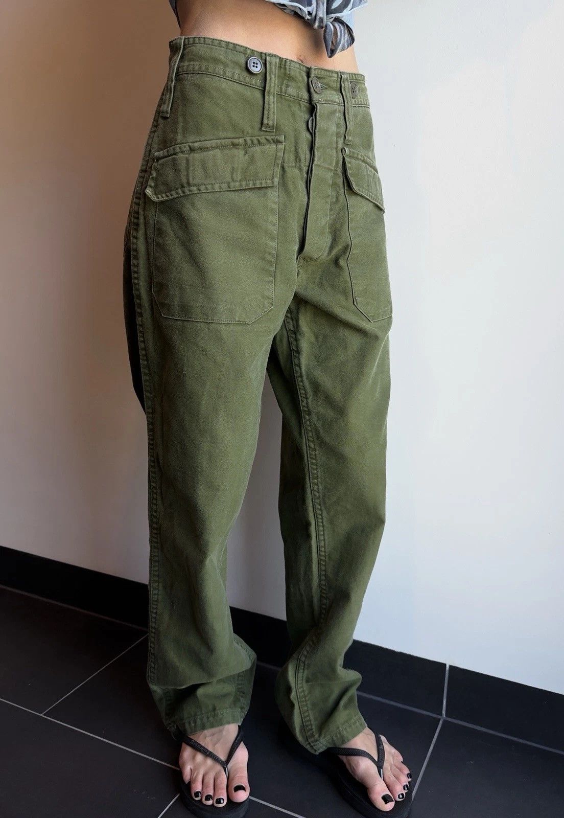 Vintage Vintage Army Pants Unisex Faded Cargo Womens Japan Style Size 27" / US 4 / IT 40 - 1 Thumbnail