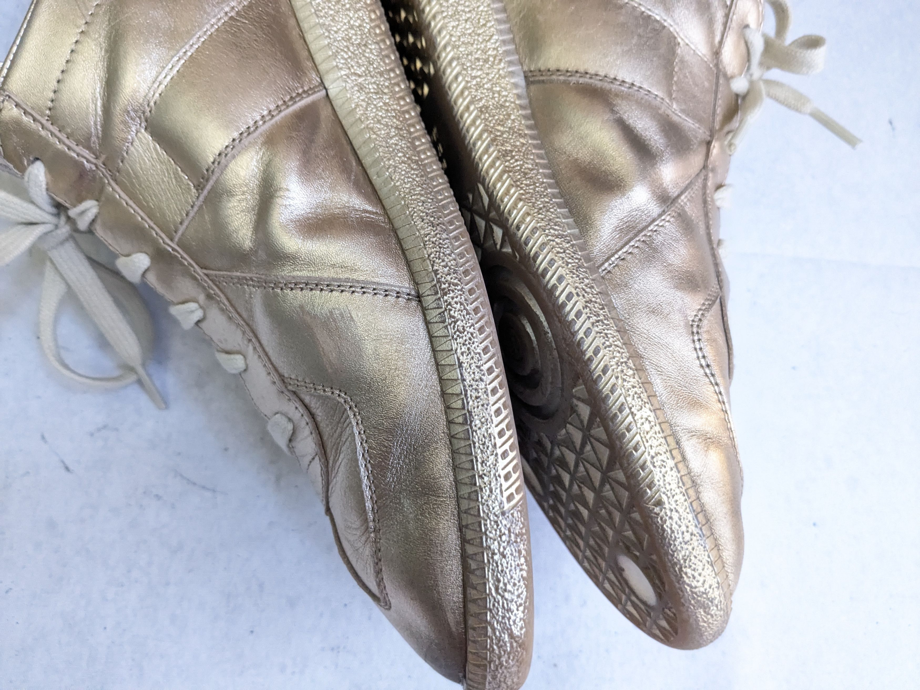 Maison Margiela Maison Margiela GAT Replica Gold 11 44 Low Tops Size US 11 / EU 44 - 17 Thumbnail