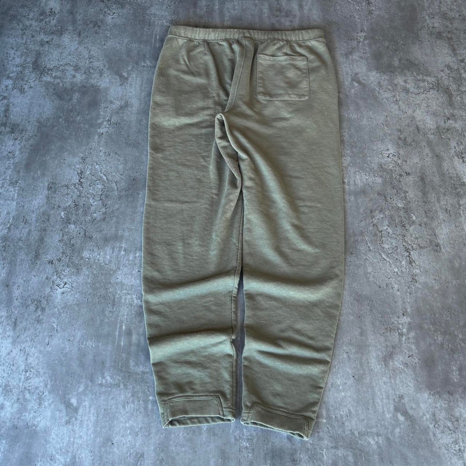 Eddie Bauer × Vintage Vintage Y2K Eddie Bauer Faded Green Grunge Comfy Sweatpants Size US 38 / EU 54 - 2 Thumbnail
