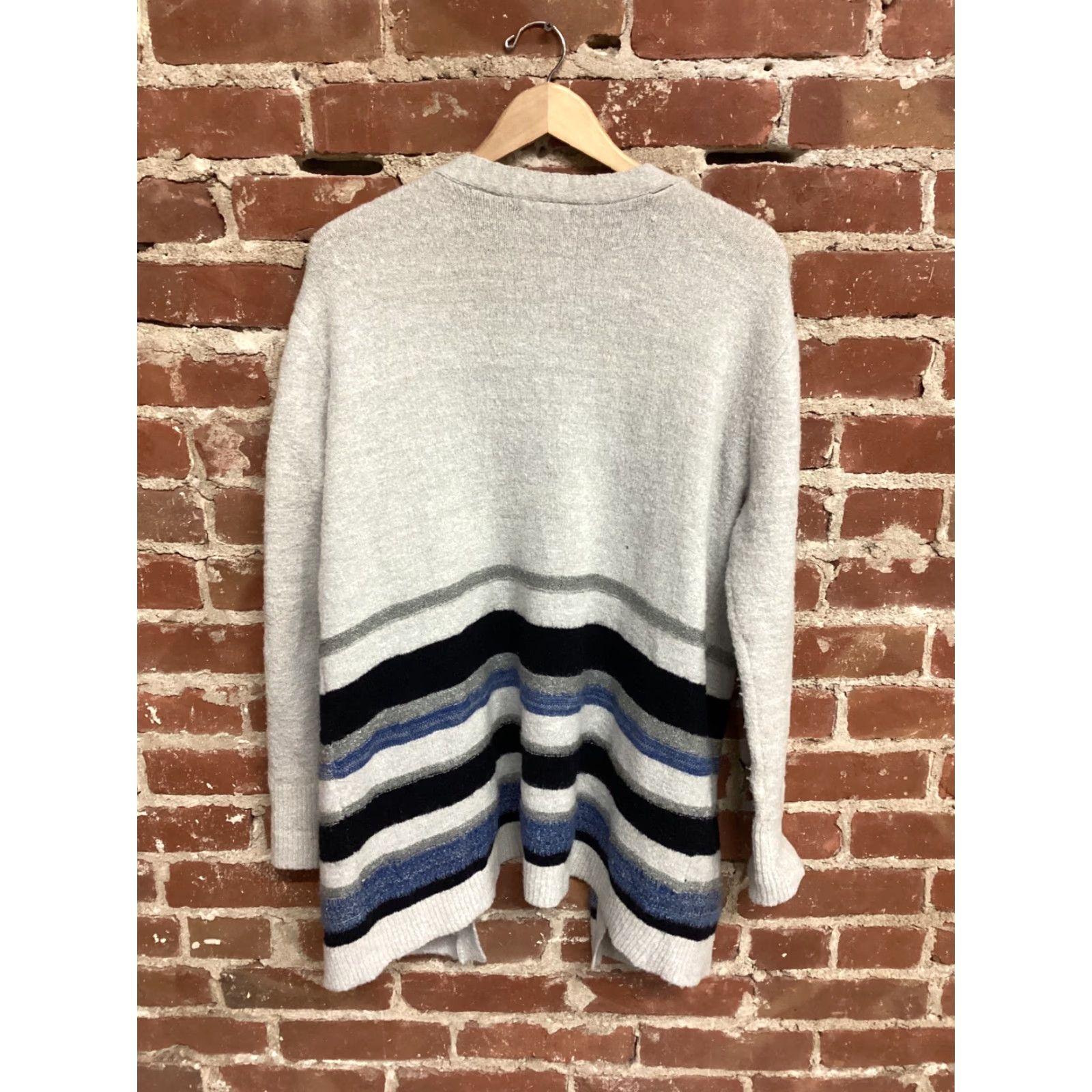 Vintage Olivia Warren Womens Gray Wool Cardigan Sweater L Size Cardigan Wool Gray Women - Olivia Warren - L - Gray - Wool - Cardigan - Women Size L / US 10 / IT 46 - 2 Thumbnail