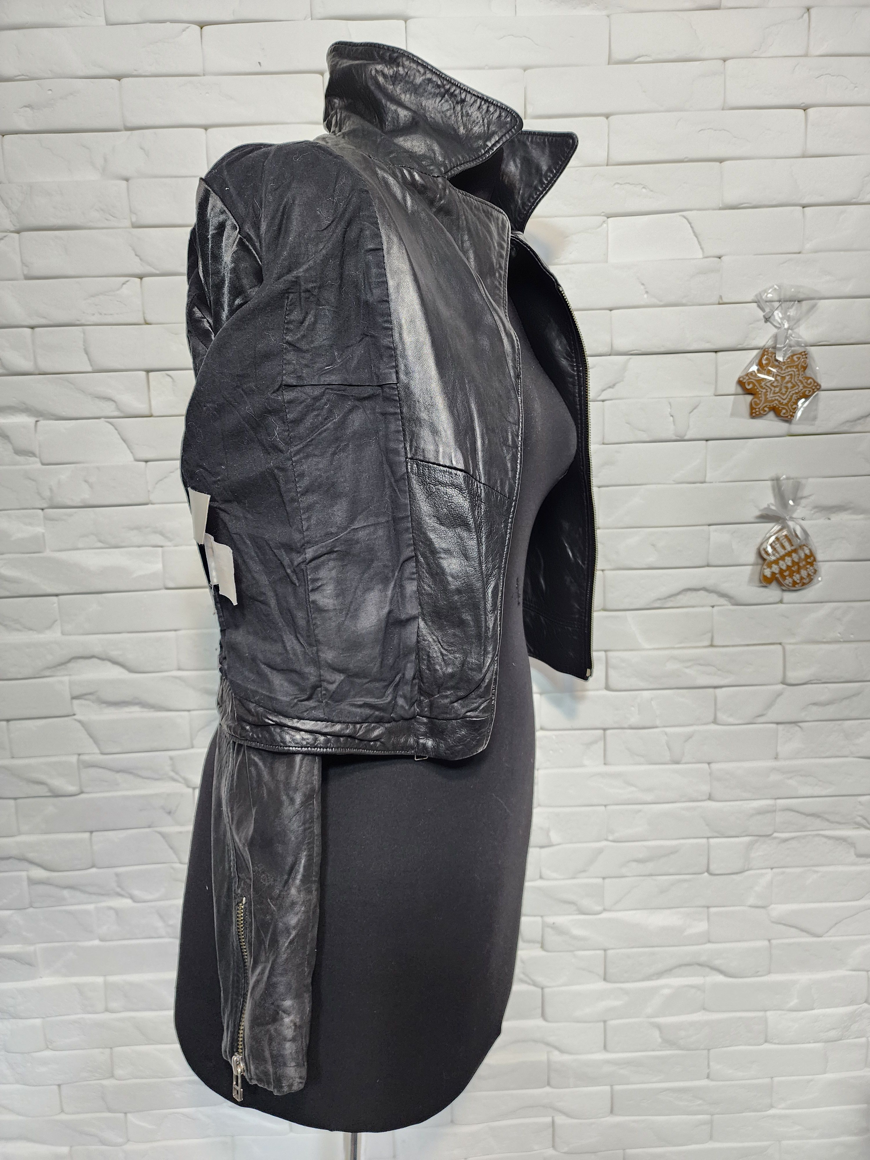 Other Black Leather Biker Jacket: Women's Metal Zipper Moto Jacket Size M / US 6-8 / IT 42-44 - 9 Thumbnail