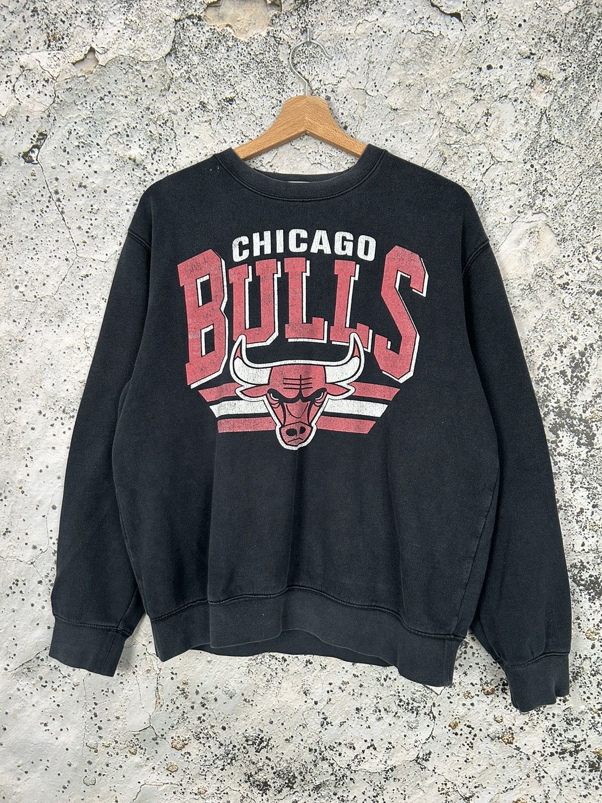 Mitchell & Ness Vintage Chicago Bulls Mitchell and Ness Crewneck NBA Size US L / EU 52-54 / 3 - 1 Thumbnail