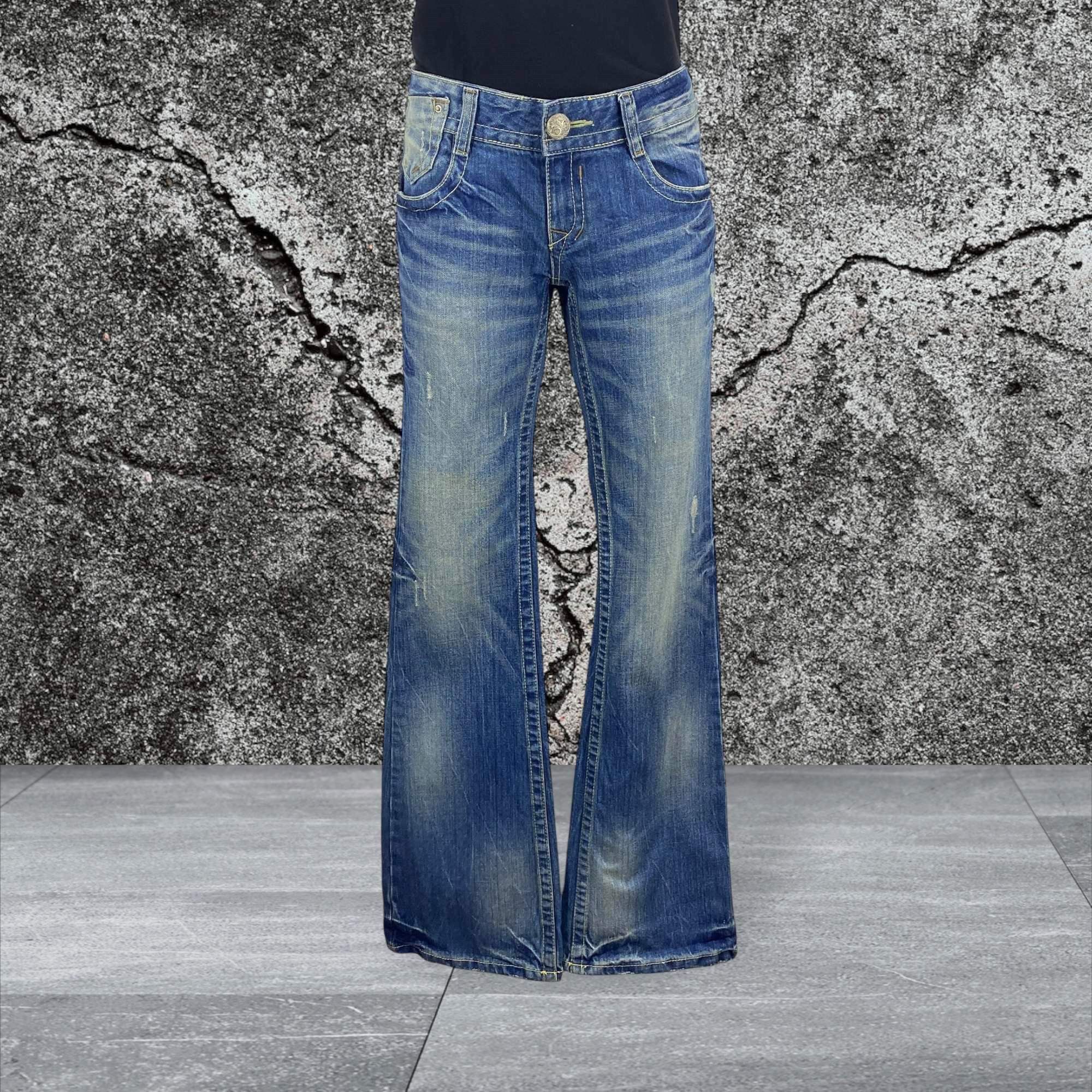 Japanese Brand Red Pepper Bootcut Flare Jeans Japanese Embroidered Jeans Size 27" / US 4 / IT 40 - 2 Thumbnail