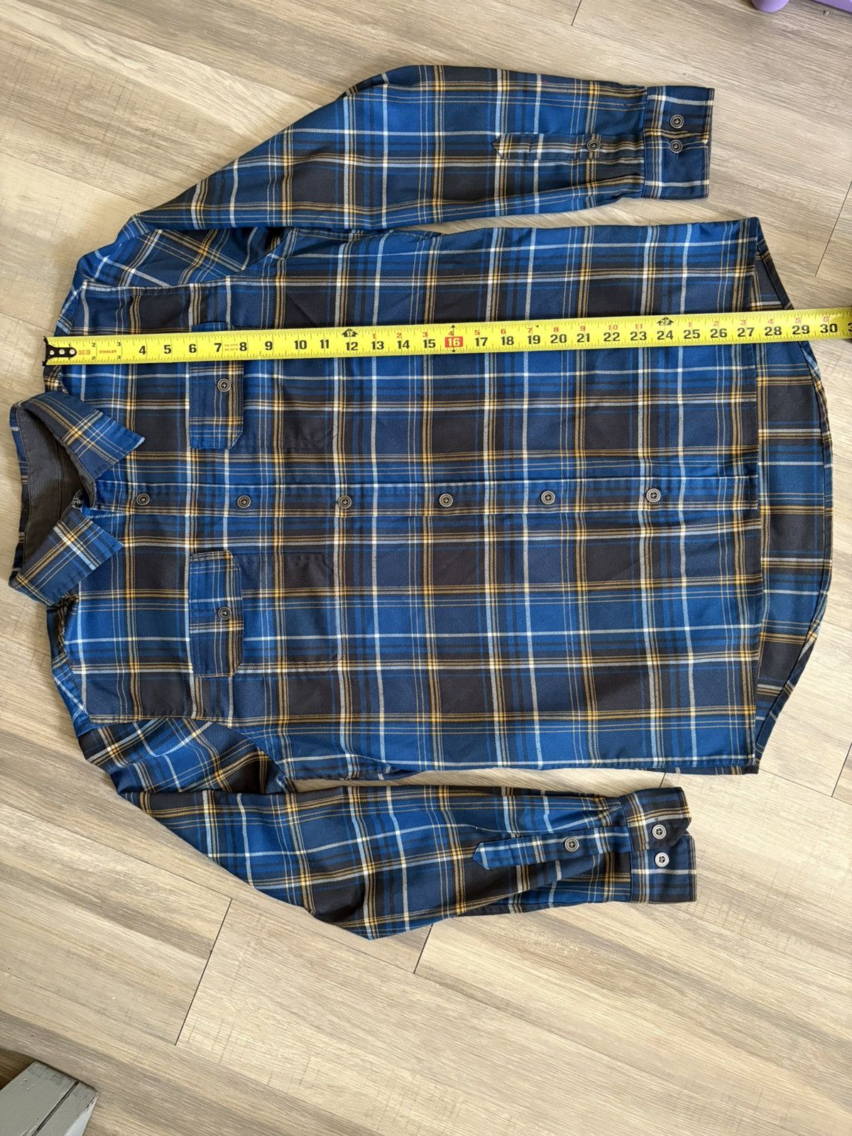 Swissgear Swiss Tech Navy flannel Button Up Size US M / EU 48-50 / 2 - 5 Thumbnail