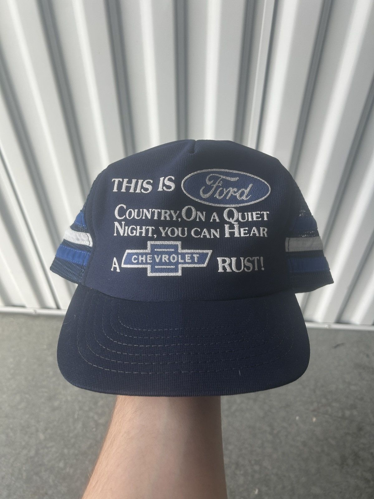 Vintage Vintage 90s Ford Country Three Stripe Trucker Hat Size ONE SIZE - 2 Thumbnail