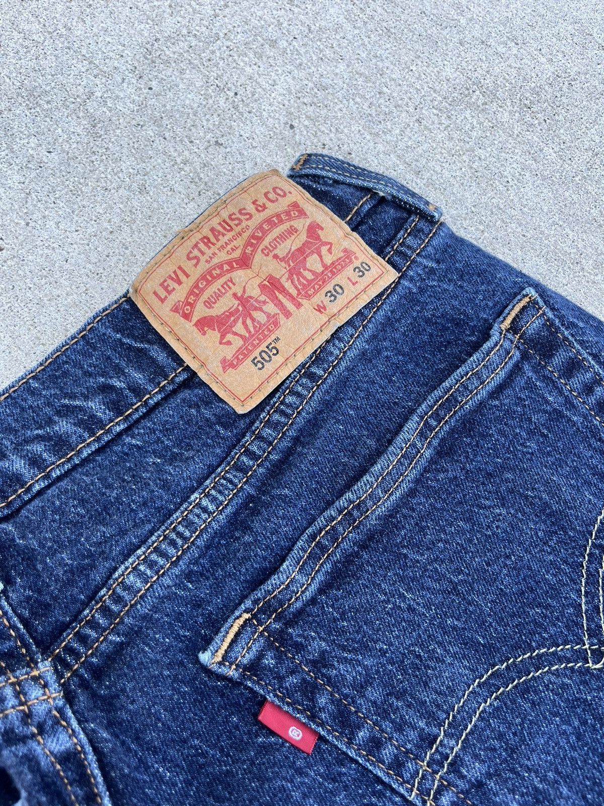 Levi's × Vintage Crazy Vintage Y2K Levi’s 505 Jeans Size US 30 / EU 46 - 11 Thumbnail