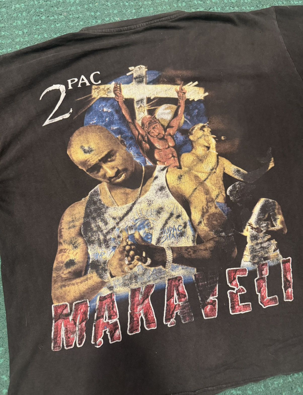 Vintage CRAZY RARE VINTAGE “MAKAVELI” 2PAC Jesus Christ tee L/XL Size US XL / EU 56 / 4 - 1 Thumbnail