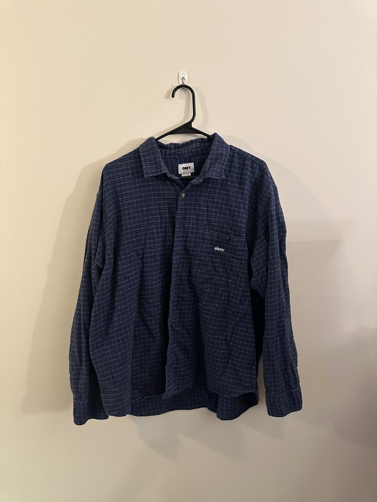 OBEY CROPPED LONGSLEEVE SHIRT