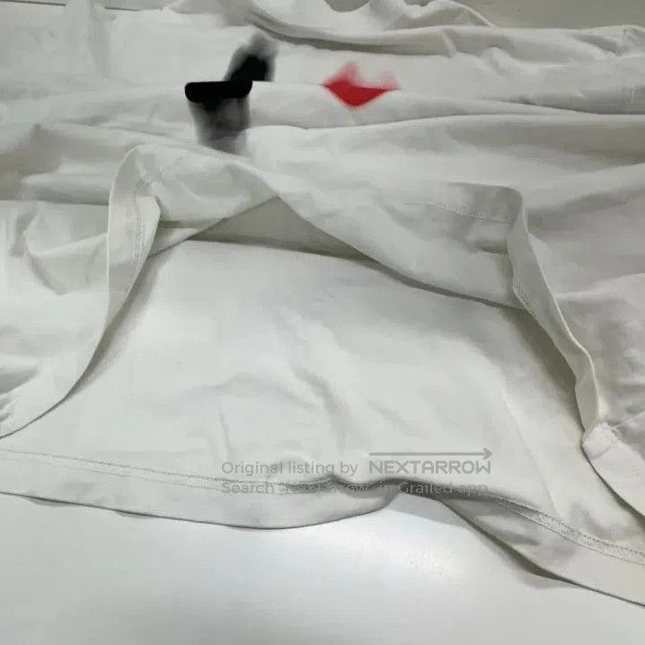 Balenciaga Balenciaga SS23 Heart Print Oversized T. Size US XS / EU 42 / 0 - 8 Thumbnail
