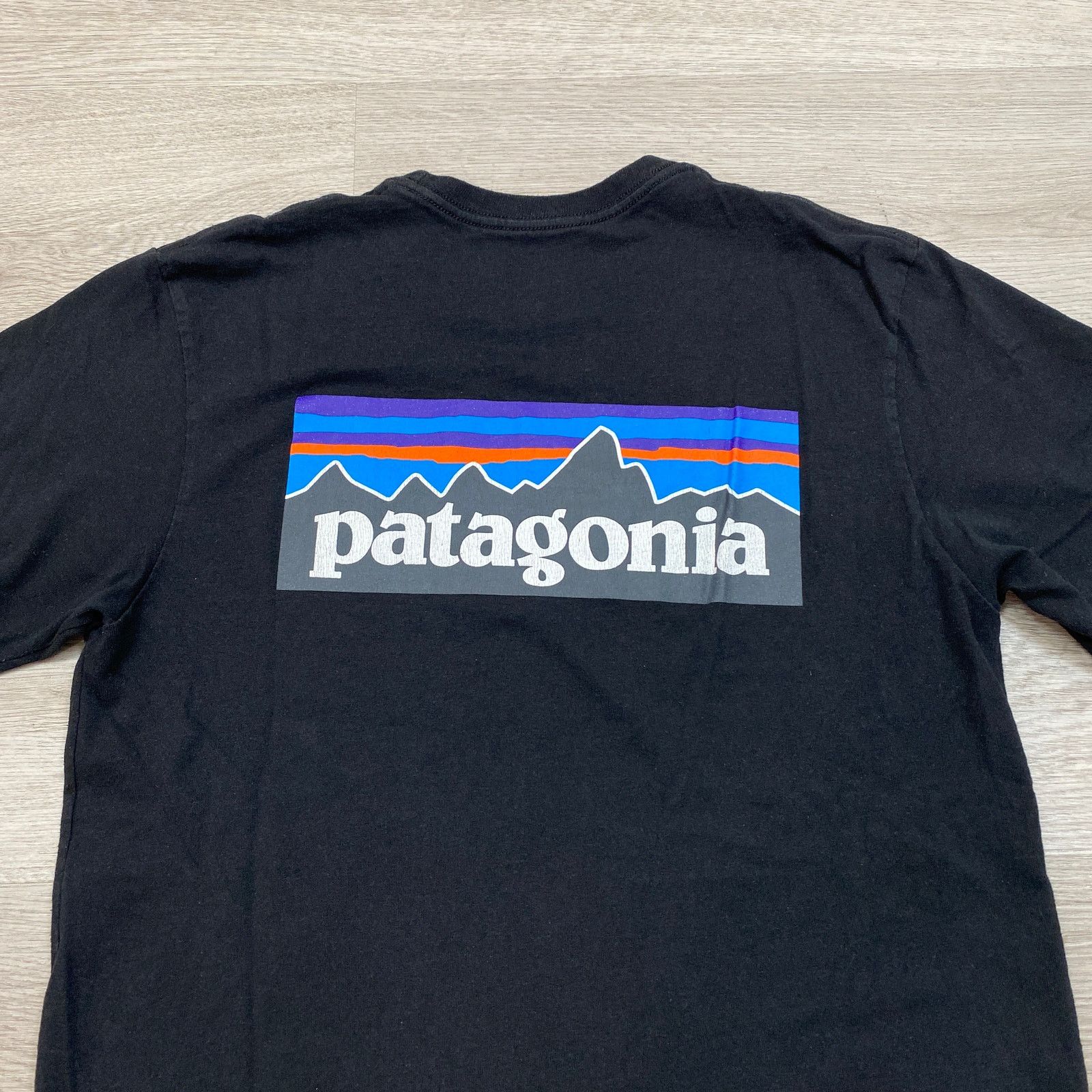 Patagonia Patagonia P-6 Logo Responsibili-Tee Regular Fit Shirt Mens M Size US M / EU 48-50 / 2 - 3 Thumbnail