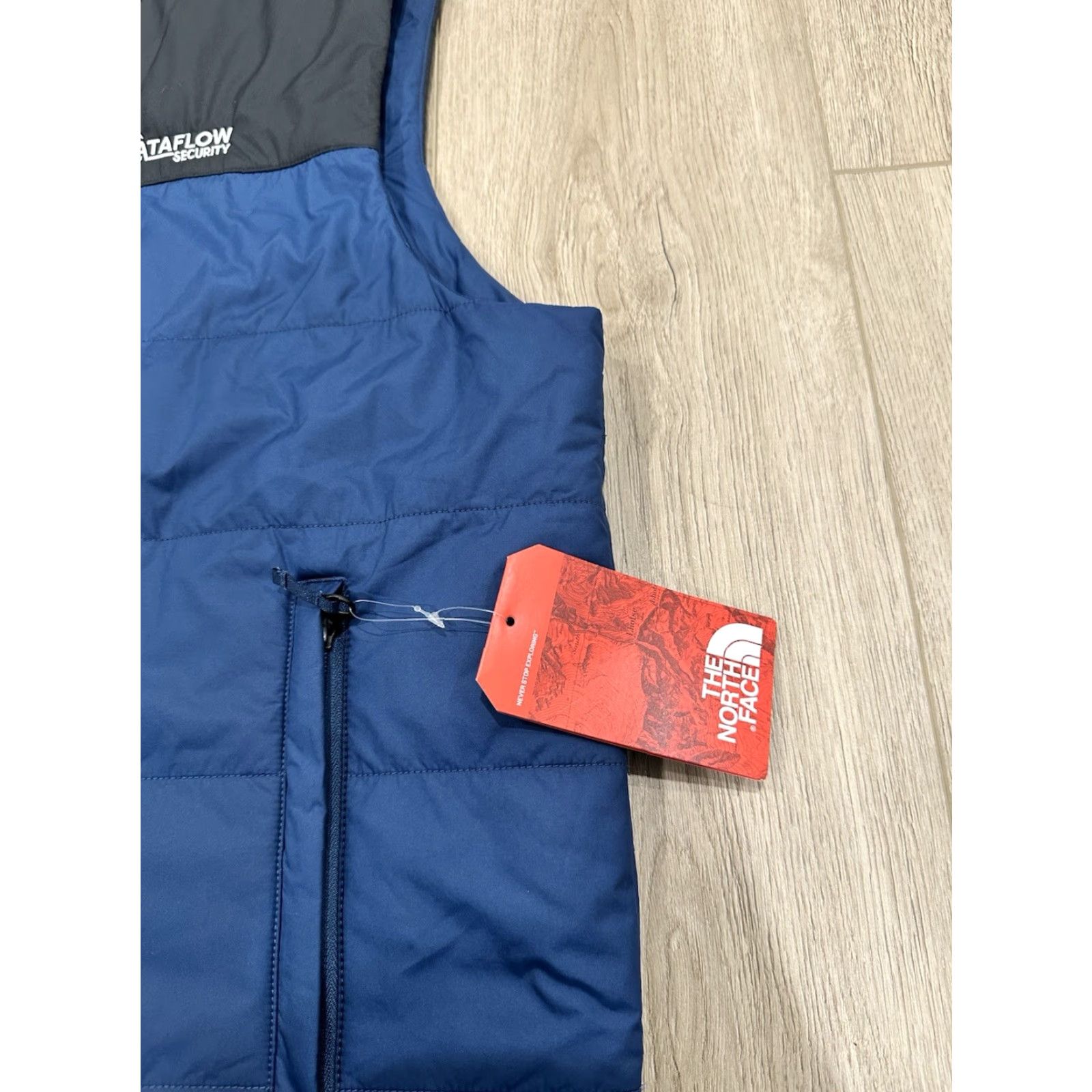 The North Face NWT The North Face Everyday Insulated Vest Black Blue Men’s XL Puffer Style Vest Full Zip Insulated Size US XL / EU 56 / 4 - 4 Thumbnail