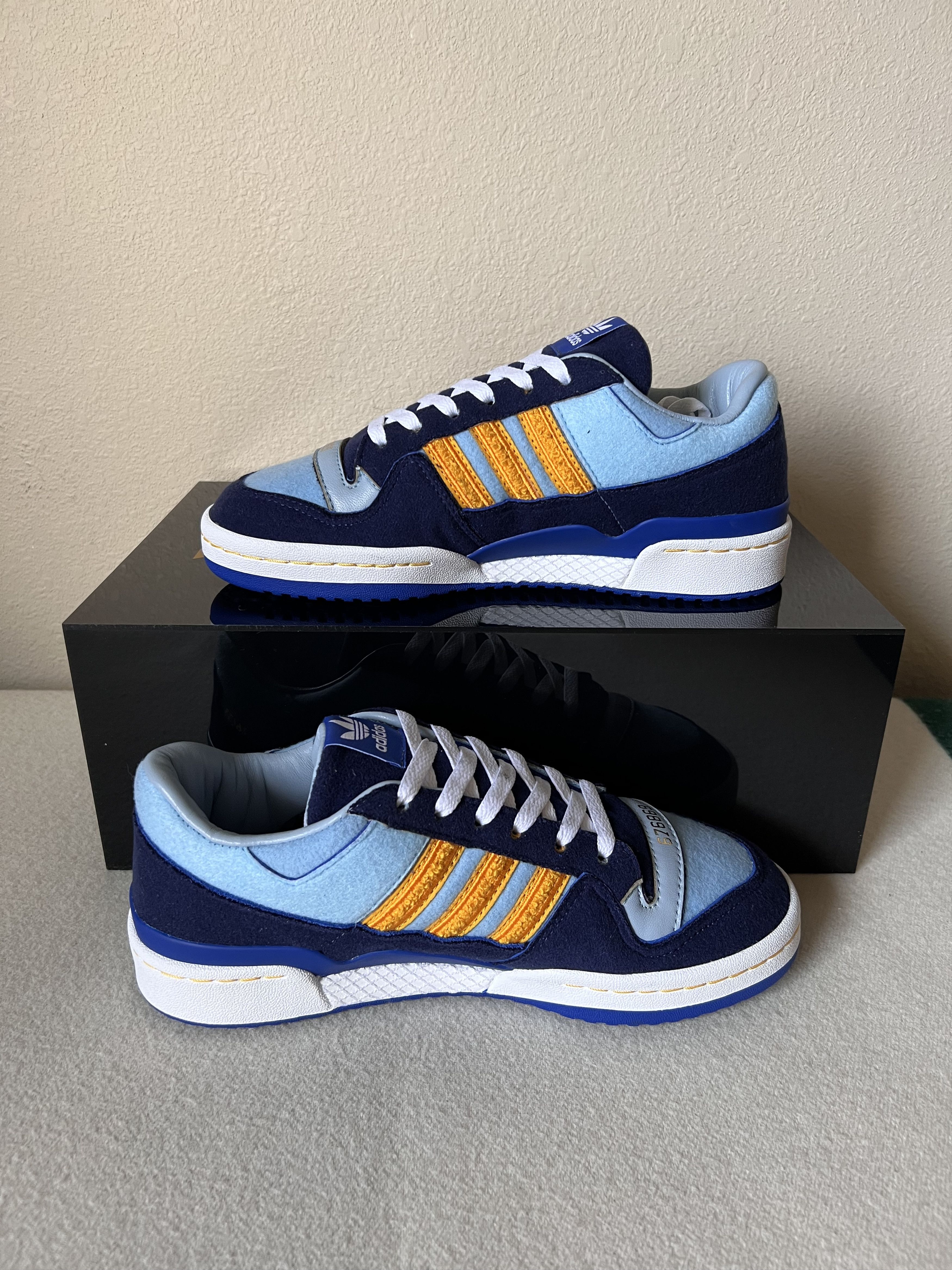 Adidas 26/33 Kareem Abdul-Jabbar Adidas Foruma Low Alpha Size US 9 / EU 42 - 3 Thumbnail