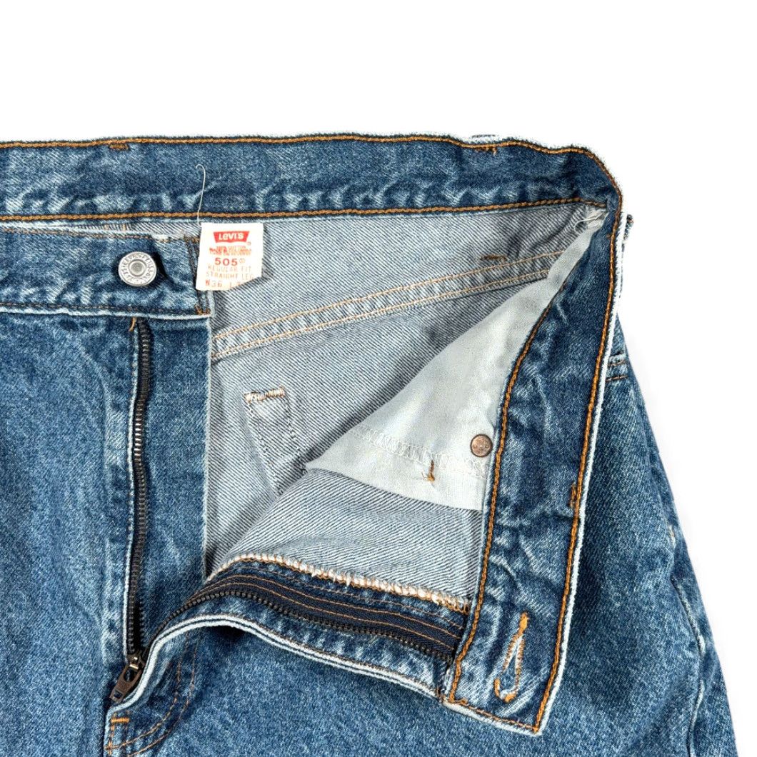 Levi's VINTAGE Levi's 505 Jeans Mens 34x31 Blue Regular Straight Denim 90s Size US 34 / EU 50 - 4 Thumbnail