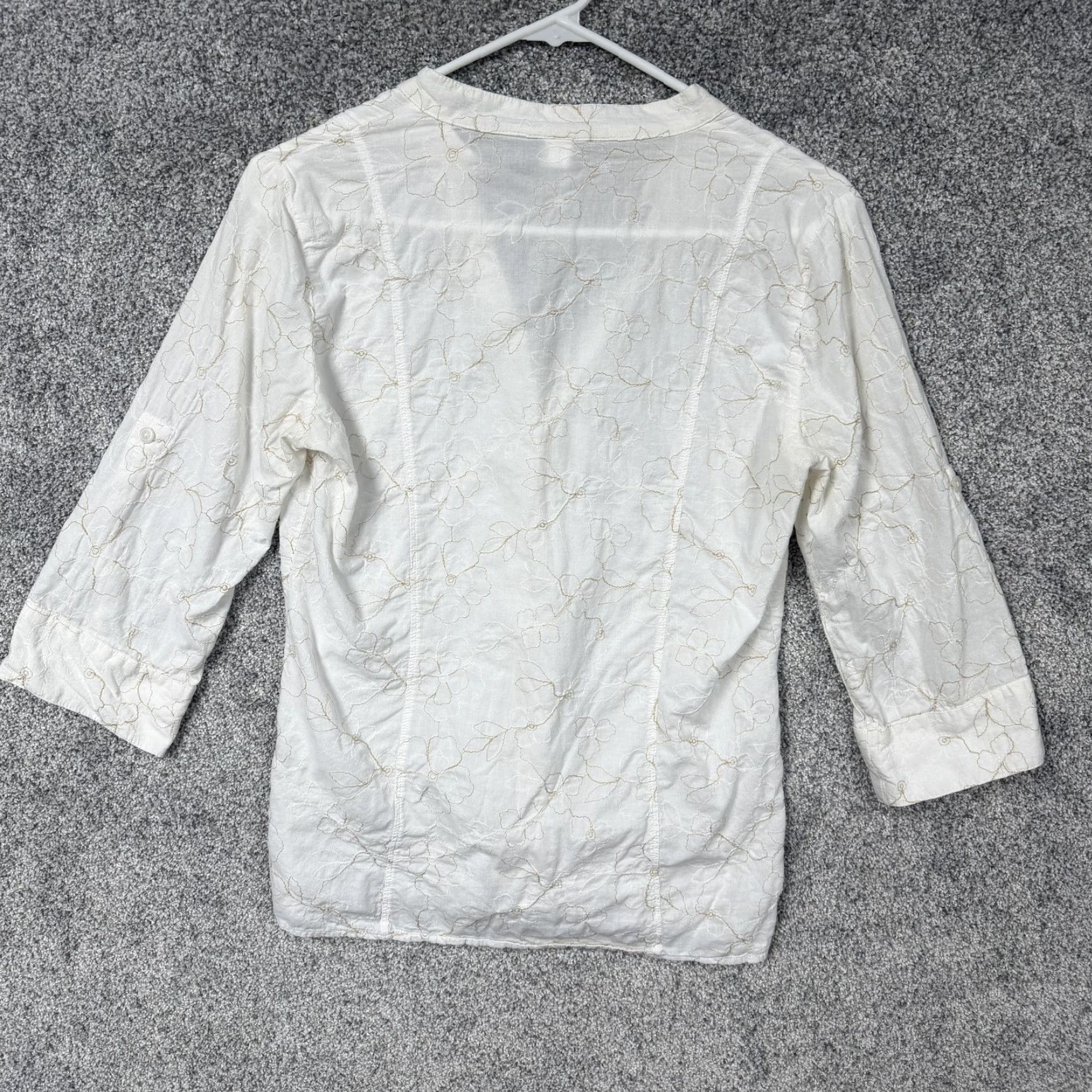 Old Navy Old Navy Blouse Women's S White 3/4 Sleeves V-Neck Button Front Embroidered Floral Lightweight Cotton Casual Spring Size S / US 4 / IT 40 - 7 Thumbnail