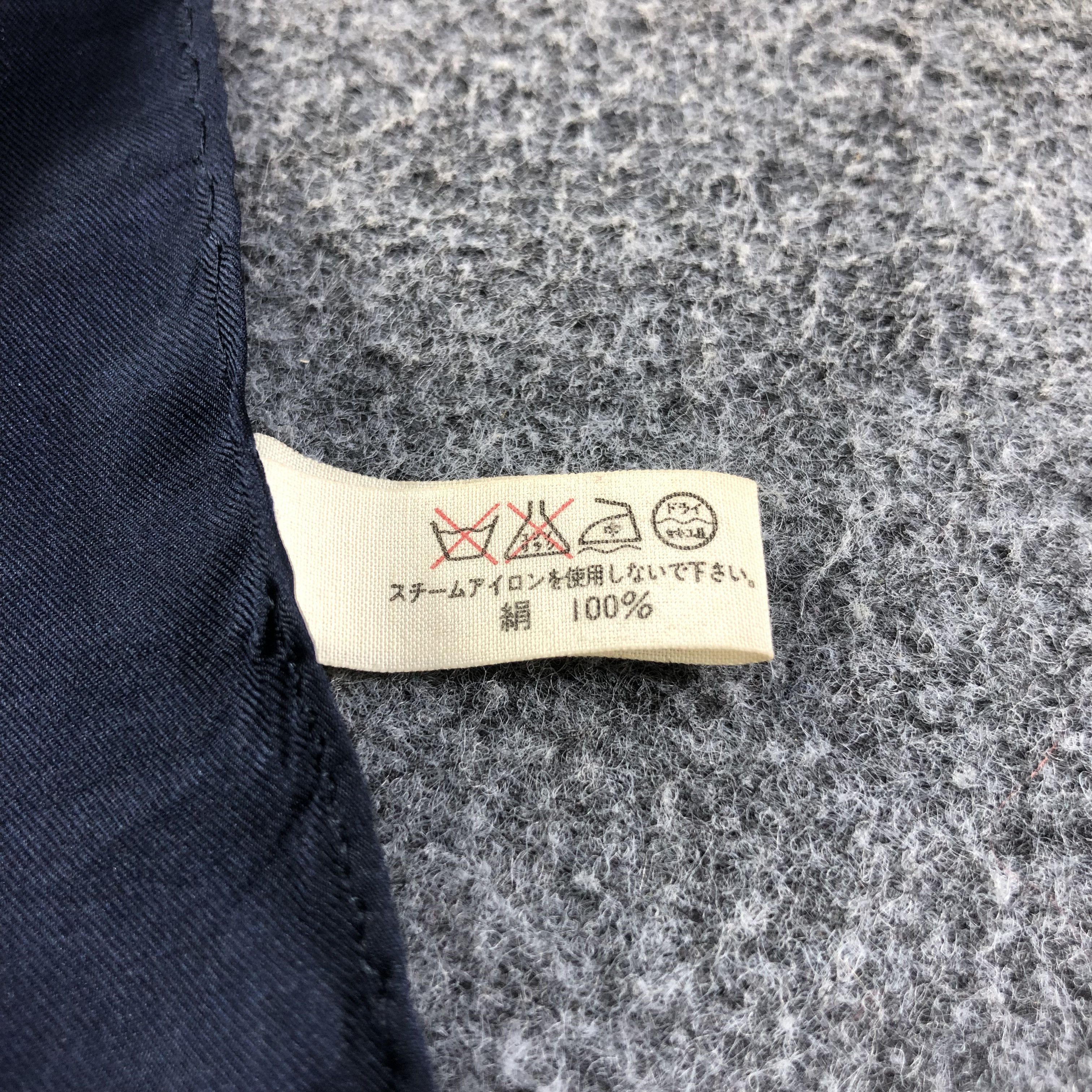 Japanese Brand Elizabeth Regina Silk Scarf M784 Size ONE SIZE - 6 Thumbnail