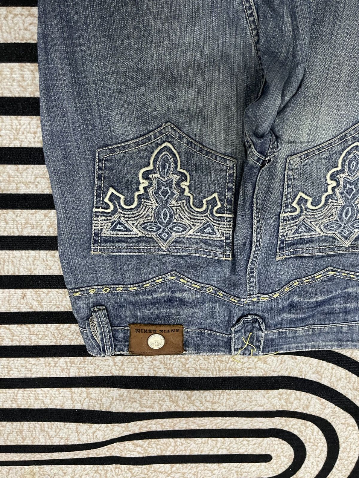 Antik Denim 90s ANTIK DENIM DISTRESSED FLARE JEANS Size US 29 - 15 Thumbnail