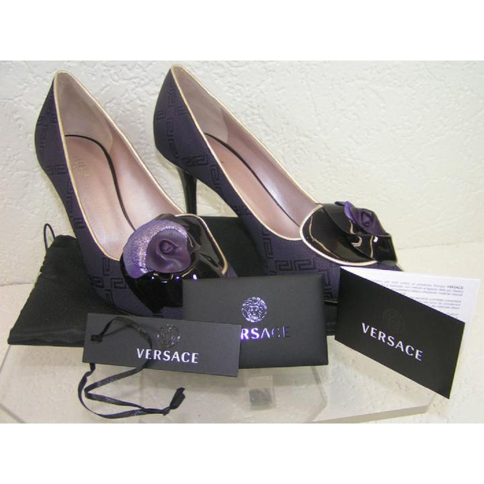Versace VERSACE PURPLE JACQUARD GREEK KEY LEATHER FLOWER PUMPS 37 Size US 7 / IT 37 - 3 Thumbnail