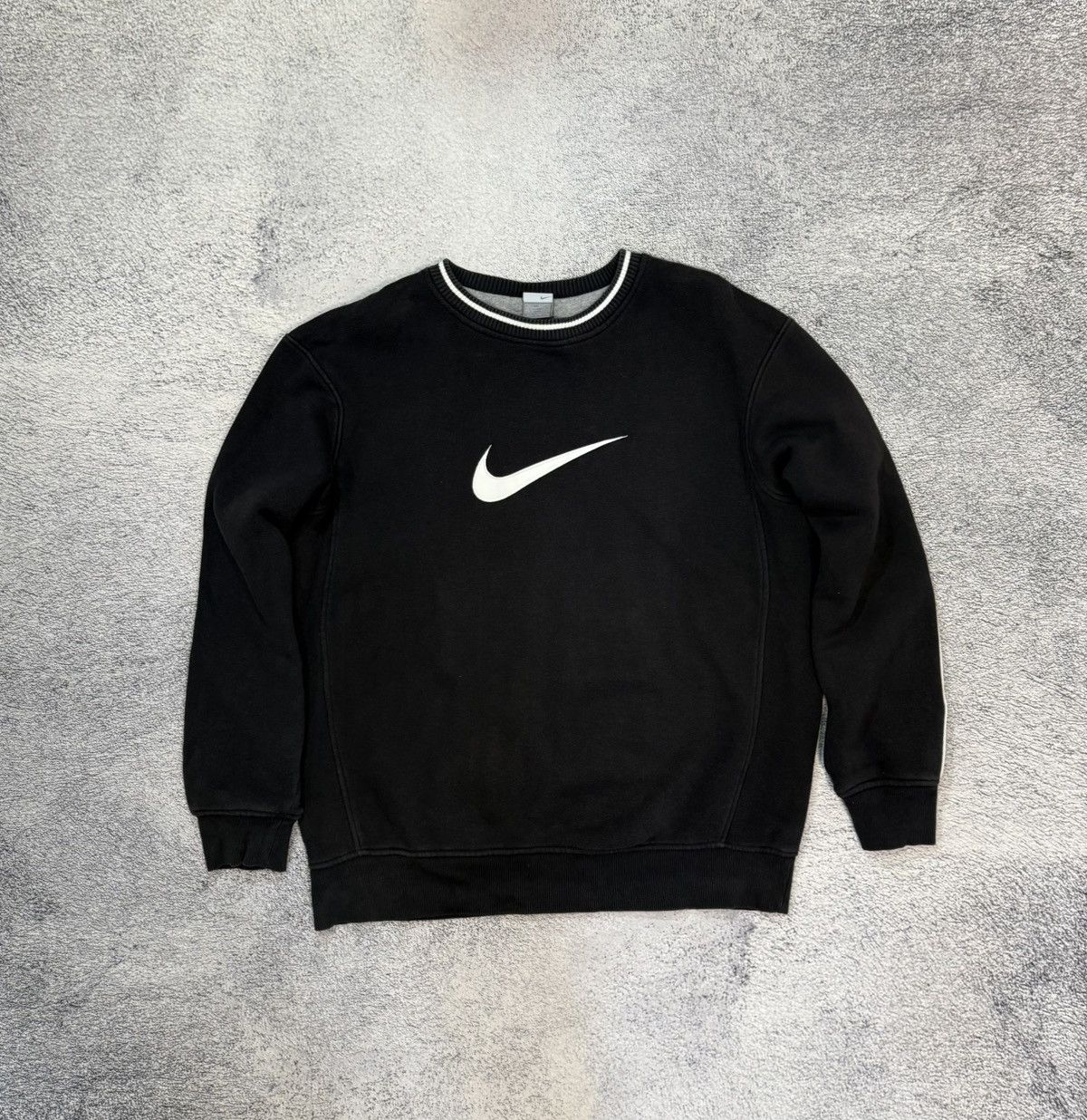 Nike Nike Vintage Sweatshirt XL Swoosh Crewneck Retro Pullover Size US XL / EU 56 / 4 - 1 Thumbnail