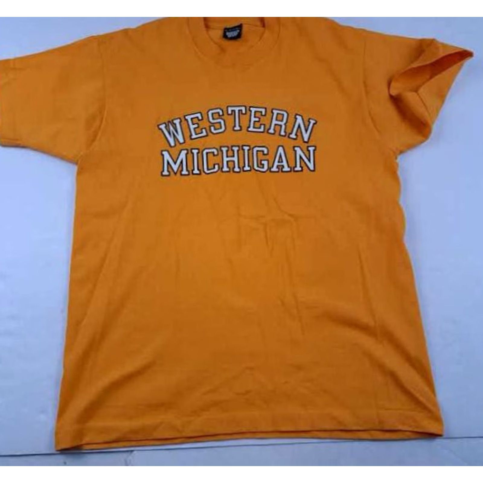 Vintage VINTAGE Western Michigan Broncos Single Stitch Screen Stars T-Shirt XL USA made Mens Orange 27in long 22in pit to pit Stitch Shirt Size US XL / EU 56 / 4 - 2 Thumbnail