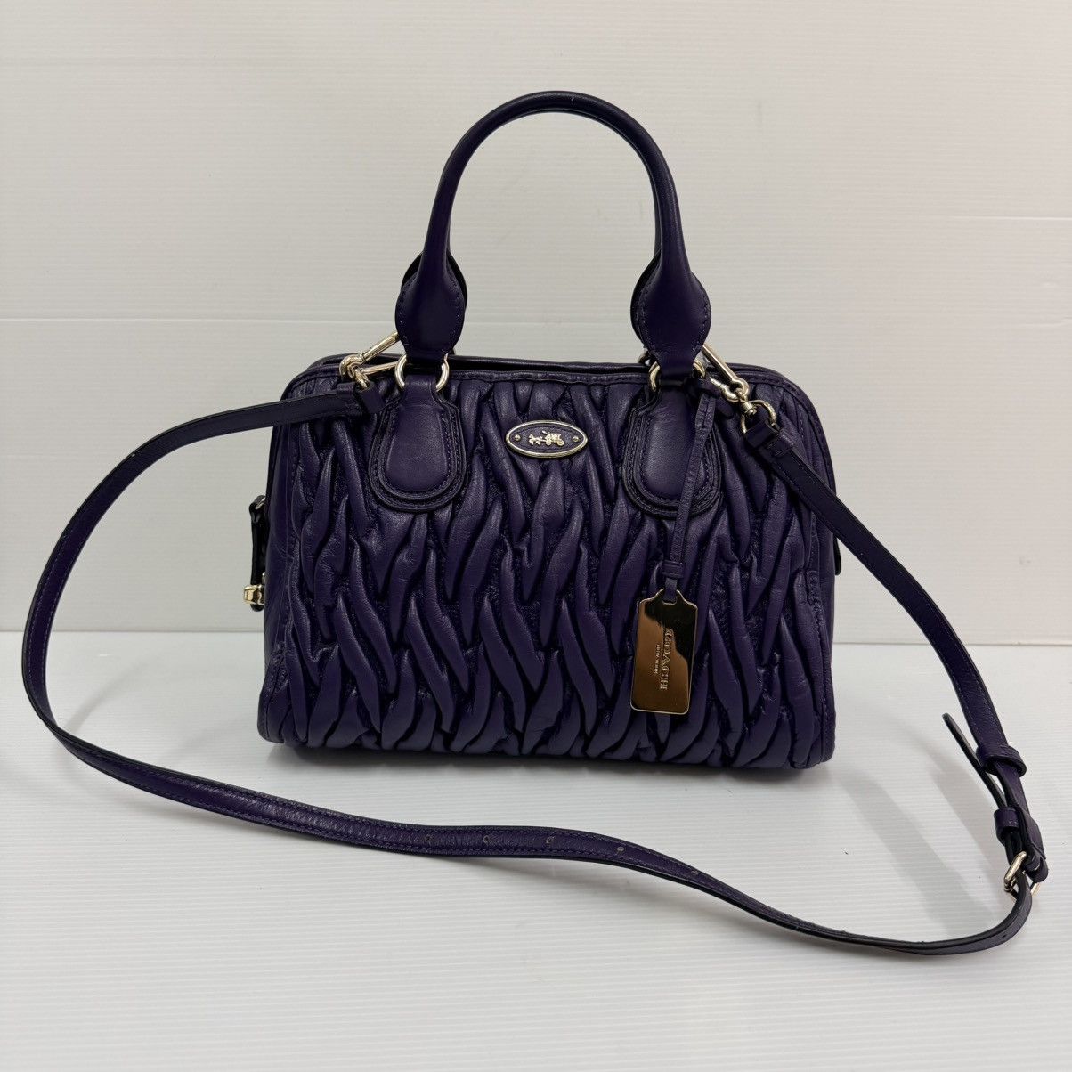 Coach Coach Leather Shoulder Bag Size ONE SIZE - 1 Thumbnail