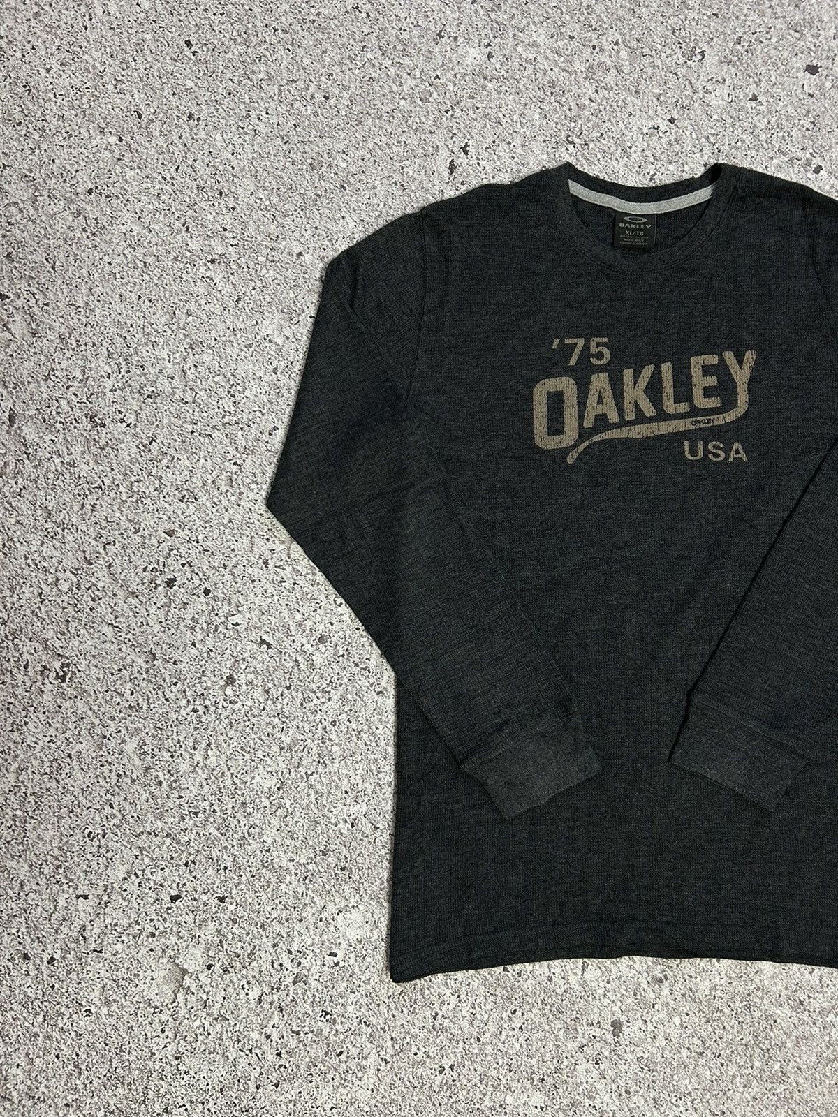 Oakley × Vintage 🏄‍♂️ Vintage 90s Oakley USA ‘75 Surfing Retro Y2K Long Sleeve Size US XL / EU 56 / 4 - 3 Thumbnail