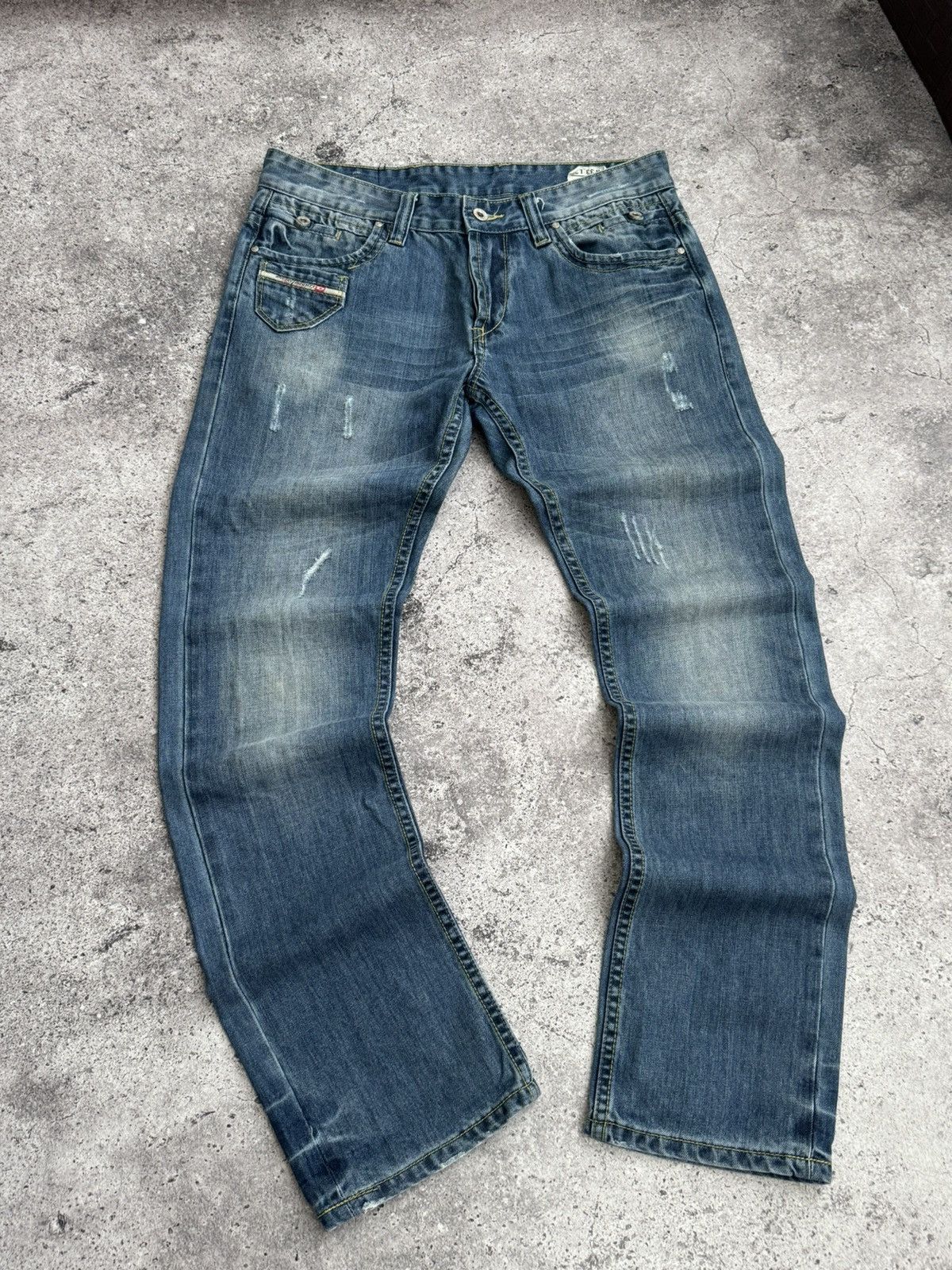 Diesel × Vintage Vintage Diesel Y2K distressed dirty jeans pants Size US 33 - 1 Thumbnail