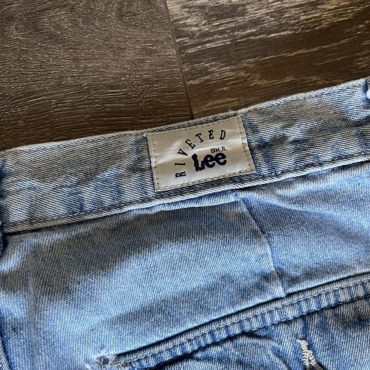 Lee Vintage 1990s Lee Riveted Baggy Light Wash Denim Jeans 32x30 Size US 32 / EU 48 - 5 Thumbnail