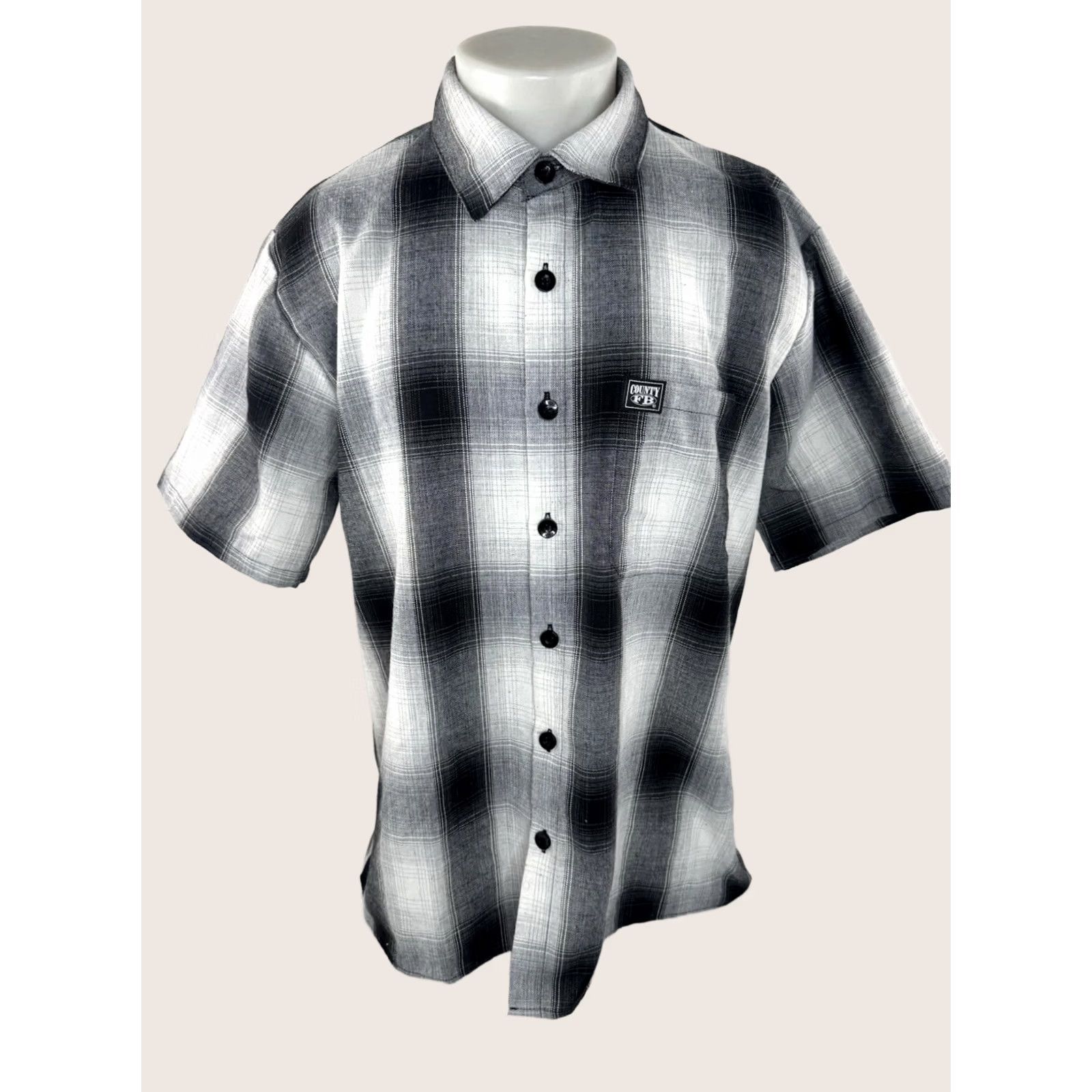 Vintage FB COUNTY Shirt Mens XL Plaid Button-Up Short Sleeve Black / White / Gray Heavy Duty Work Shirt Size US L / EU 52-54 / 3 - 1 Thumbnail
