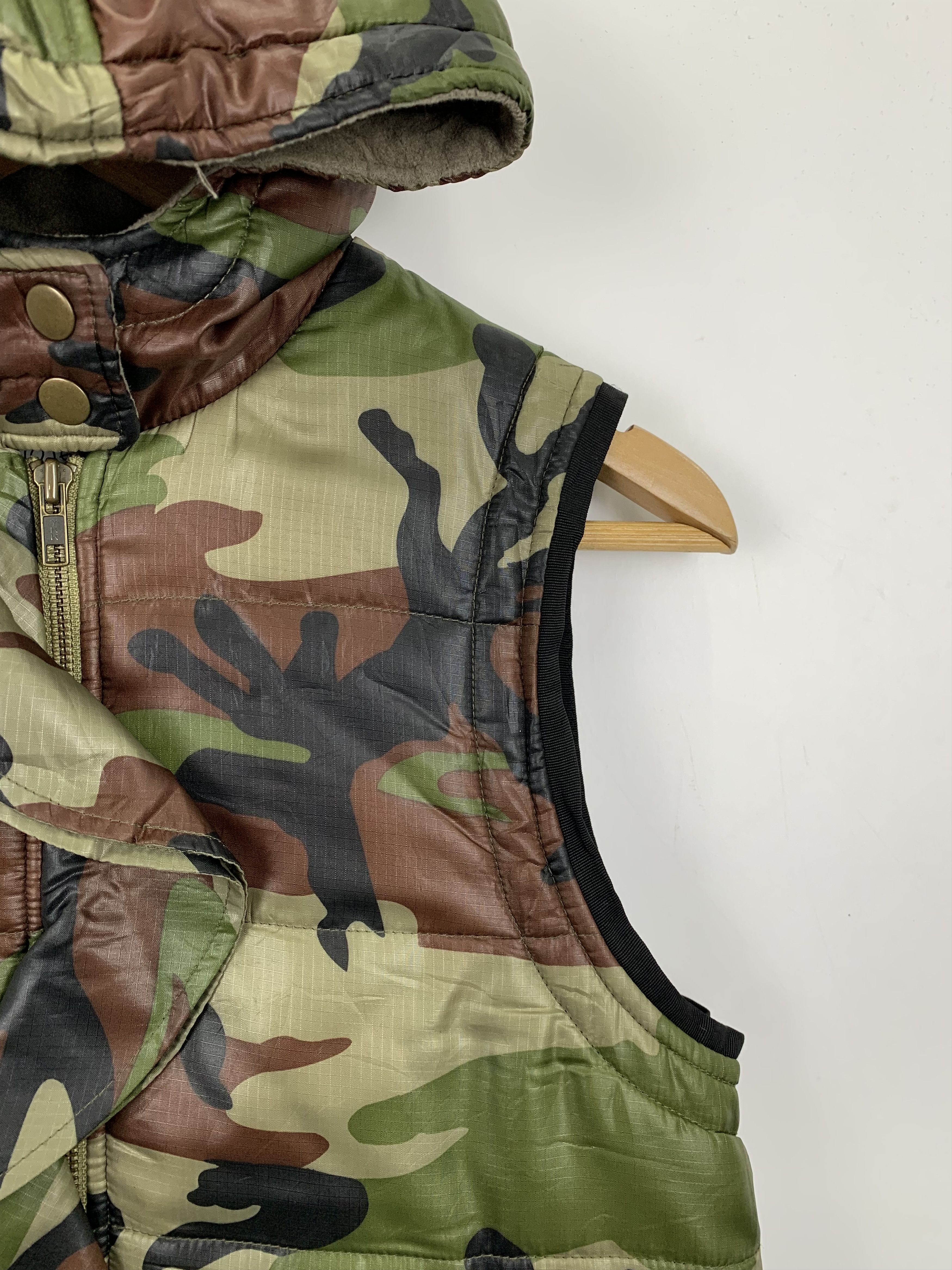 Vintage Vintage Catherine Harnel Camo Hoodie Fishing Vest J1026 Size US M / EU 48-50 / 2 - 6 Thumbnail