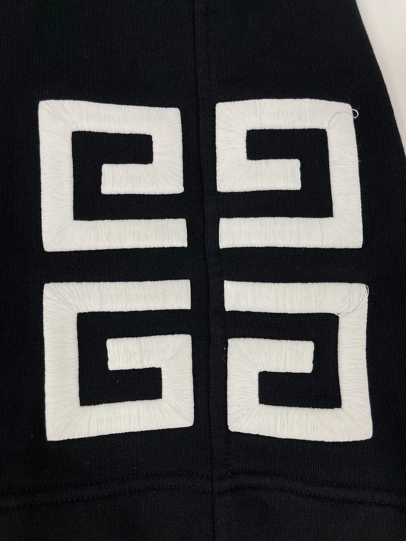 Givenchy Givenchy SizeM Embroidered Logo Casual Shorts Size US 29 - 3 Thumbnail