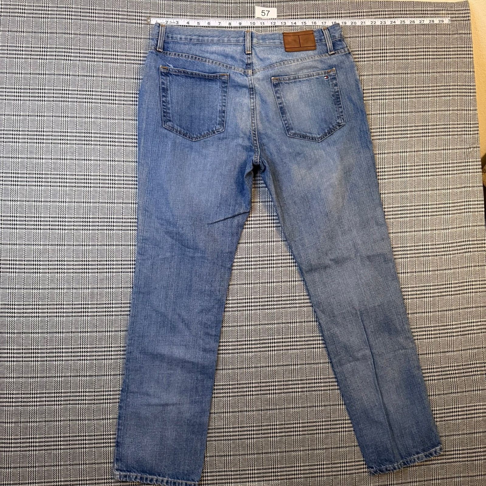 Tommy Hilfiger Tommy Hilfiger Men's Jeans Light Blue Wash Denim Size 32x32 Size US 32 / EU 48 - 1 Thumbnail