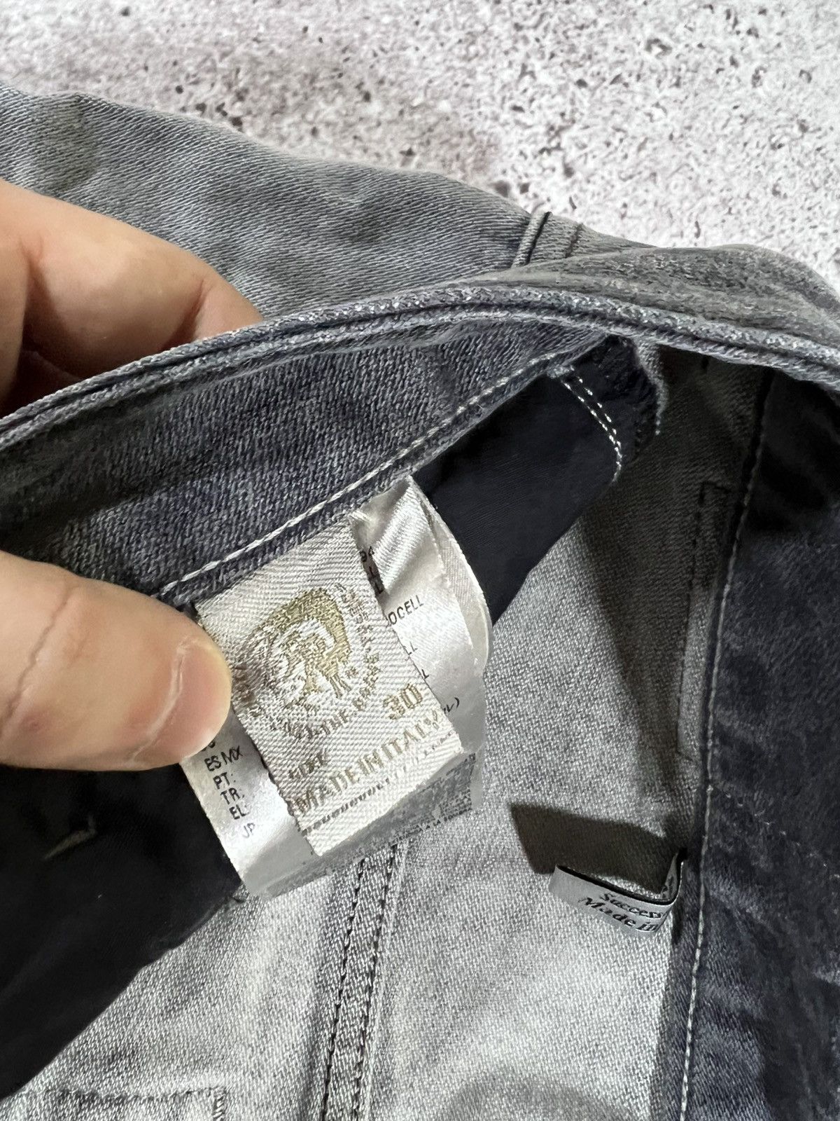 Diesel Vintage Diesel Jeans Distressed Wash Japanese Crazy y2k 90s Size US 32 / EU 48 - 9 Thumbnail