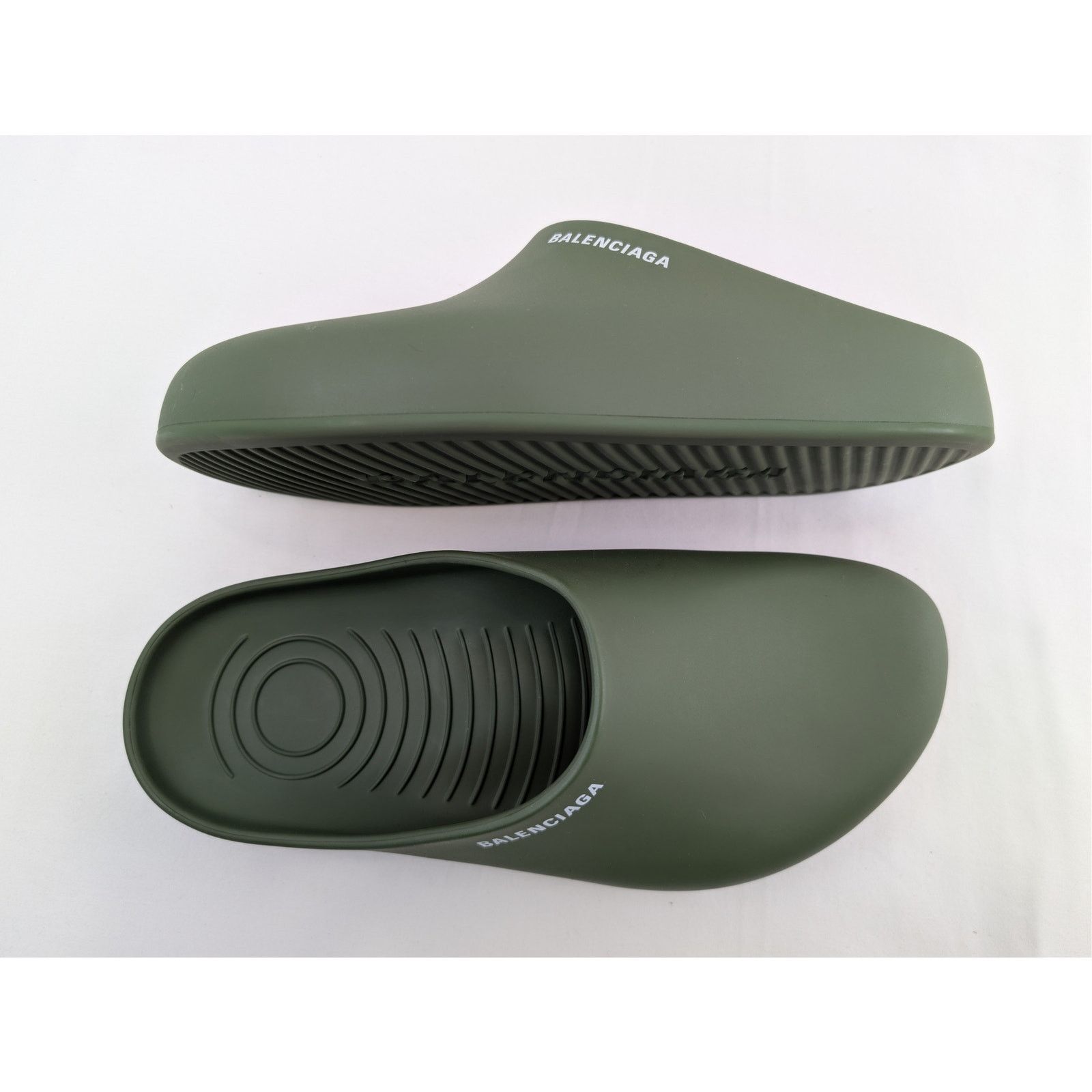 Balenciaga Balenciaga mold closed slide | Grailed