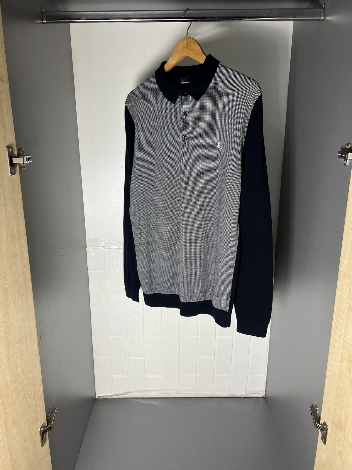 Fred Perry VINTAGE FRED PERRY LONG SLEEVE POLO CASUAL DESIGNER DELUX Size US L / EU 52-54 / 3 - 12 Thumbnail