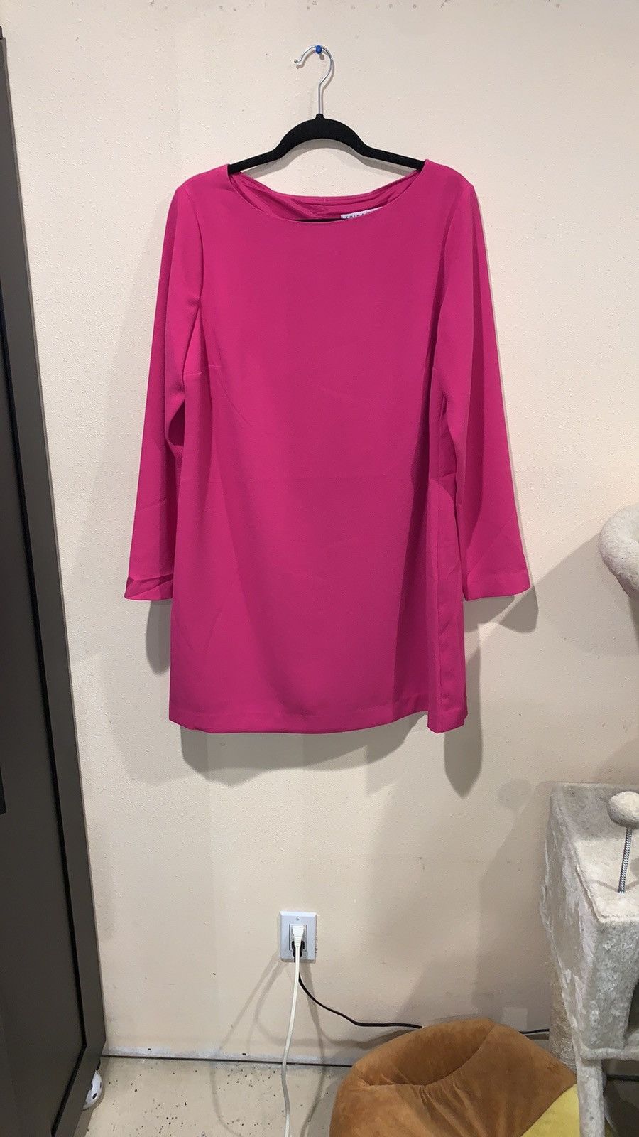 TRINA TURK NWT LAVALIERE DRESS HOT PINK SIZE 12 Pink Dress - stein-coach.com