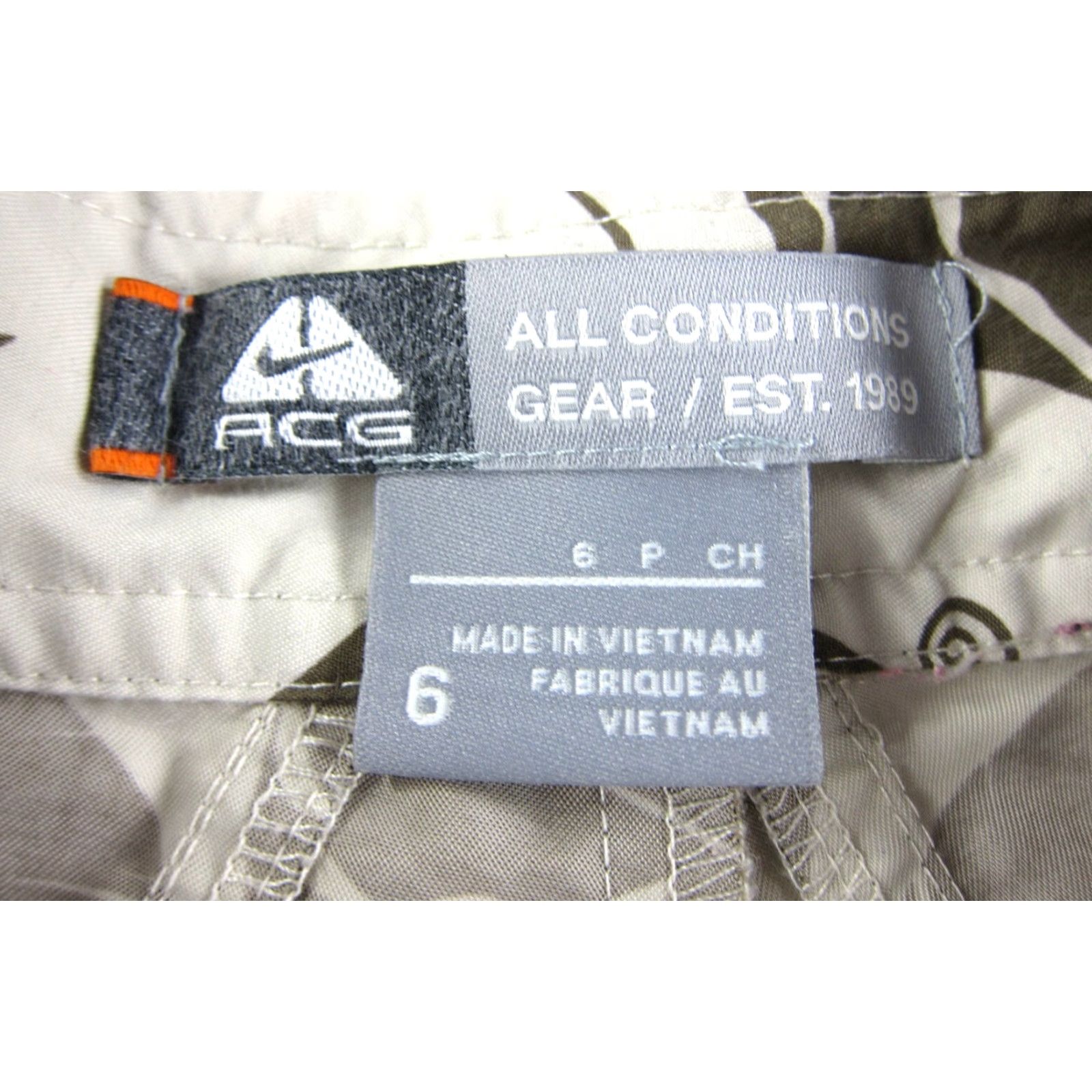 Nike ACG VINTAGE Nike ACG Brown Leaf Swim Surf Beach Board Shorts Women Size 6 Size 28" / US 6 / IT 42 - 3 Thumbnail