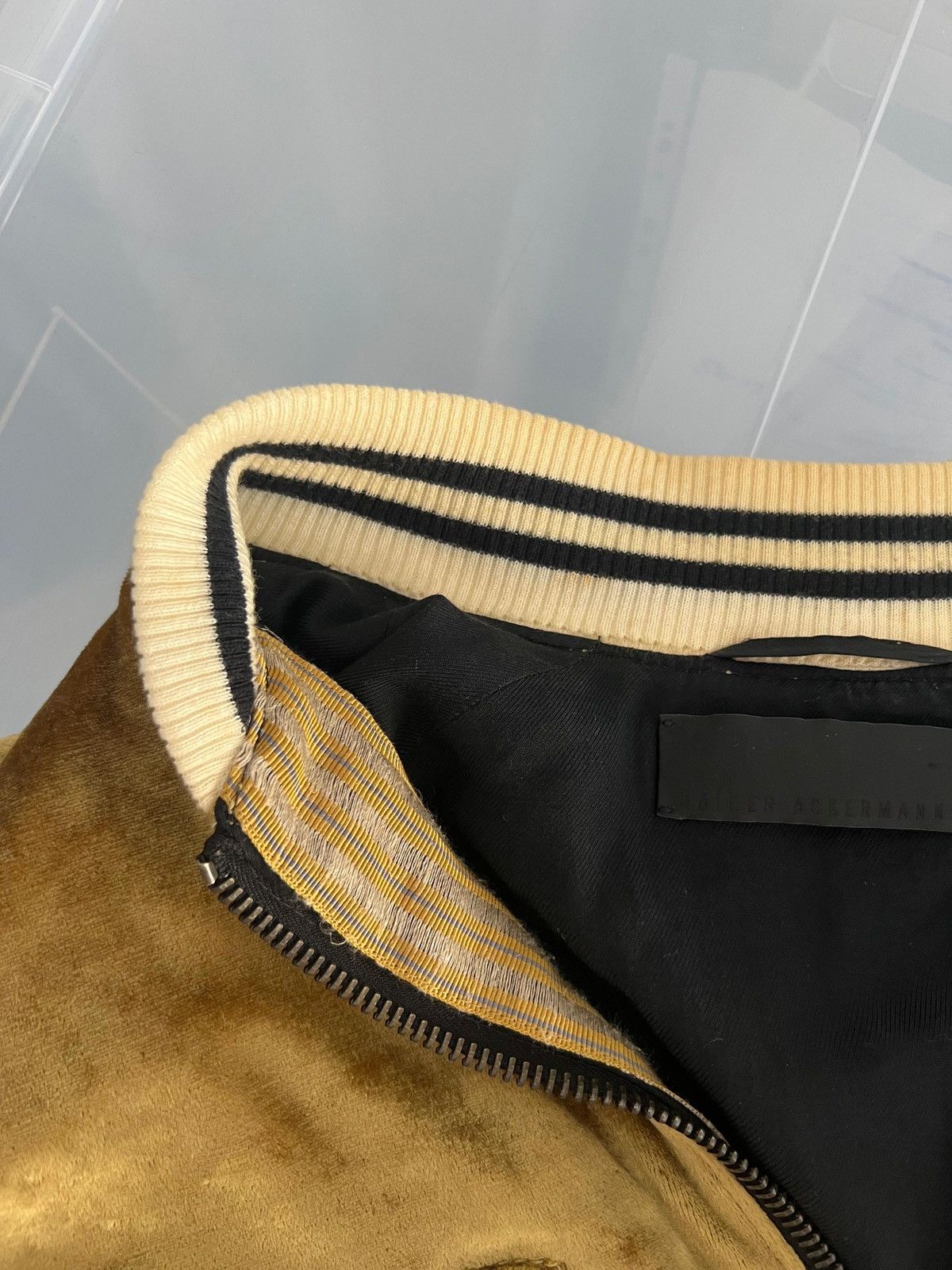 Haider Ackermann HAIDER ACKERMANN SS15 CHAMPAGNE GOLD VELVET BOMBER JACKET Size US M / EU 48-50 / 2 - 12 Thumbnail