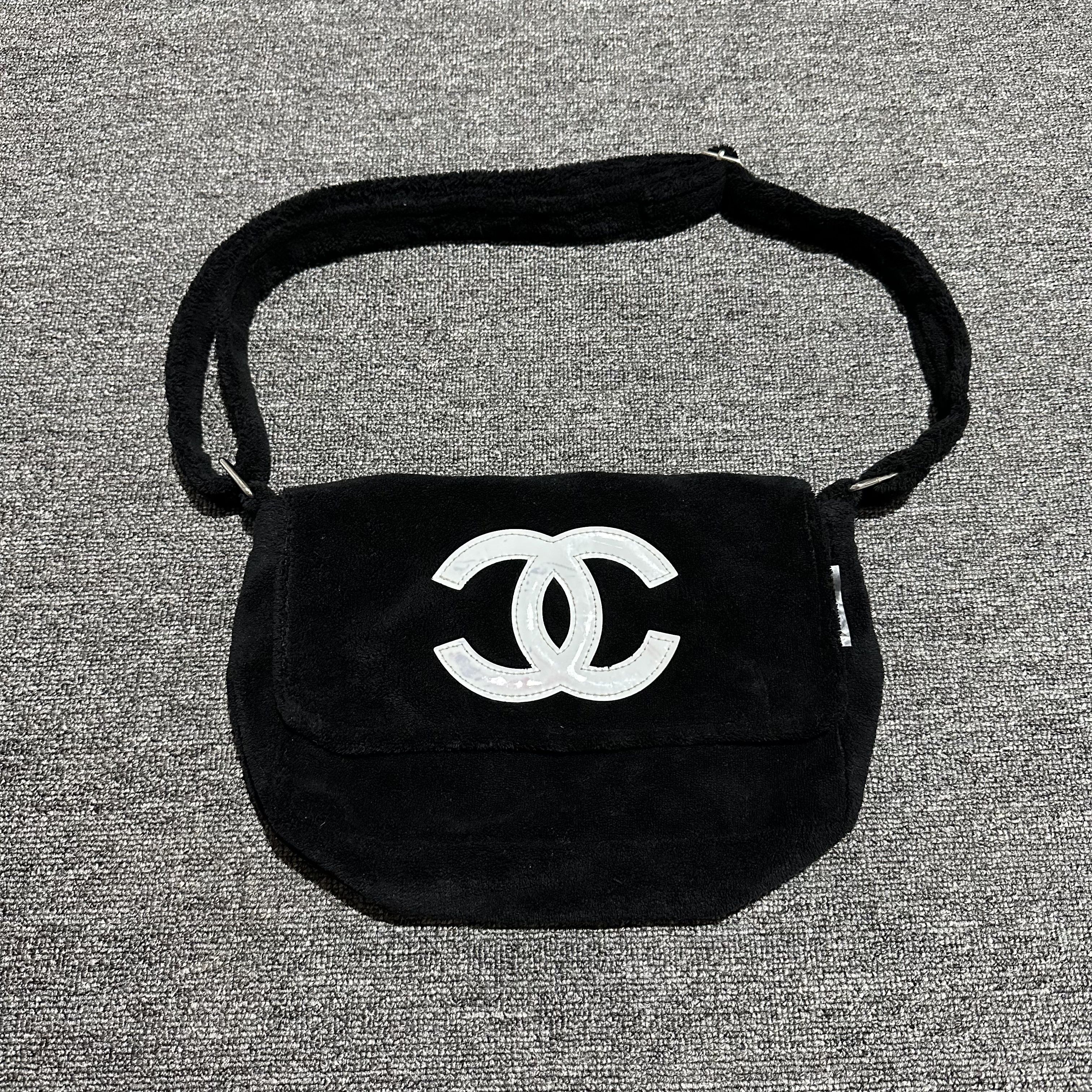 Pre-owned Chanel Vip Terry Clothe Sling Bag In Black