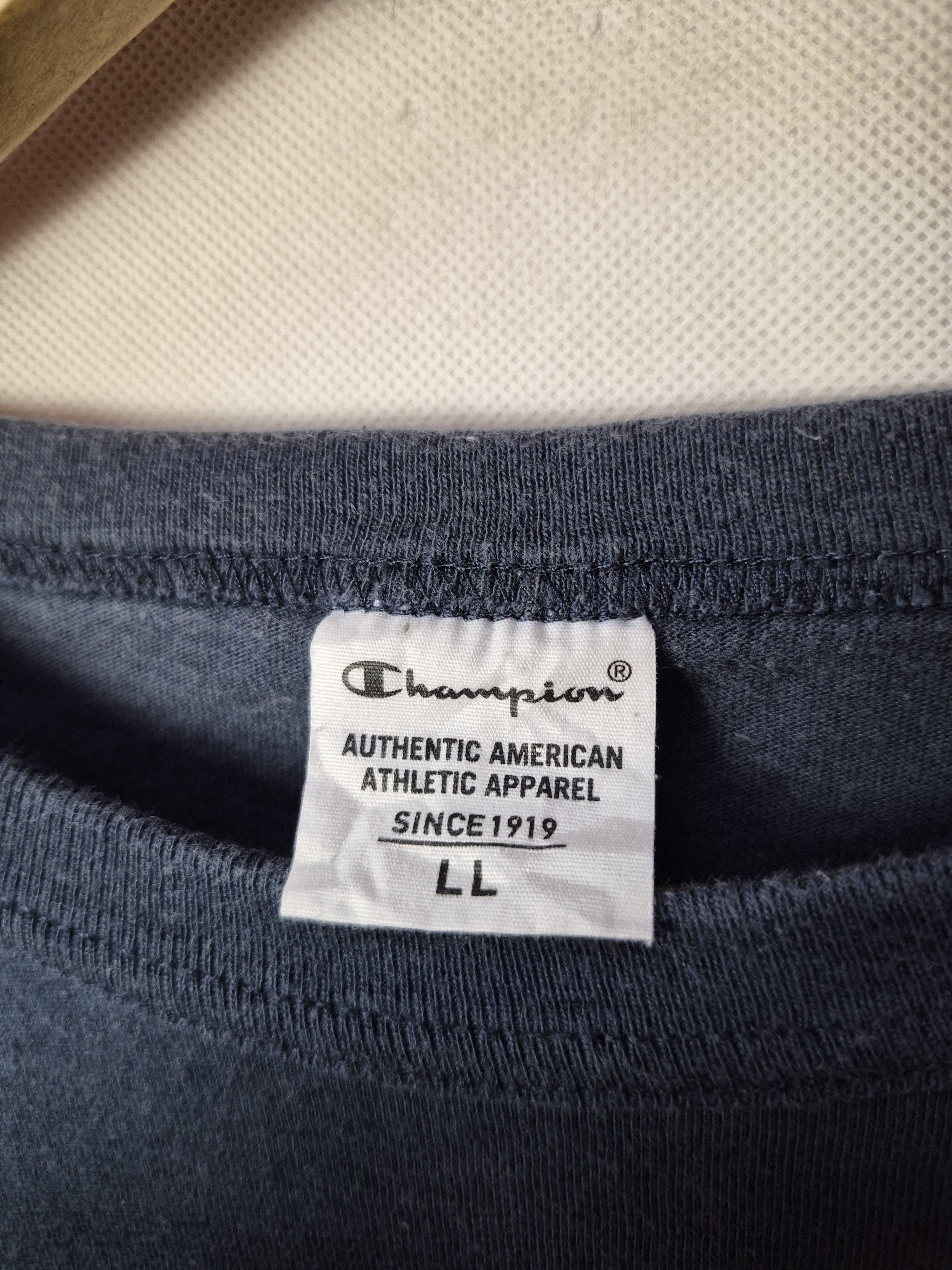 Champion 🔥Champion Small Logo Longsleeves Tee Size US L / EU 52-54 / 3 - 6 Thumbnail