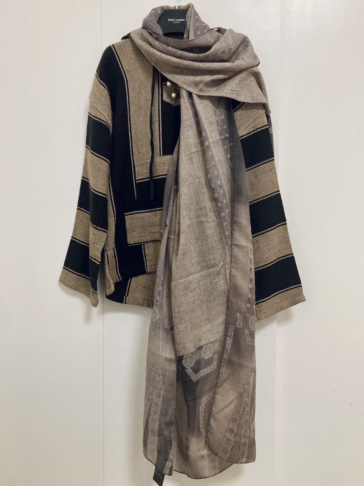 Saint Laurent Paris SAINT LAURENT PARIS BY HEDI SLIMANE 15SS RUNWAY SCARF Size ONE SIZE - 1 Thumbnail
