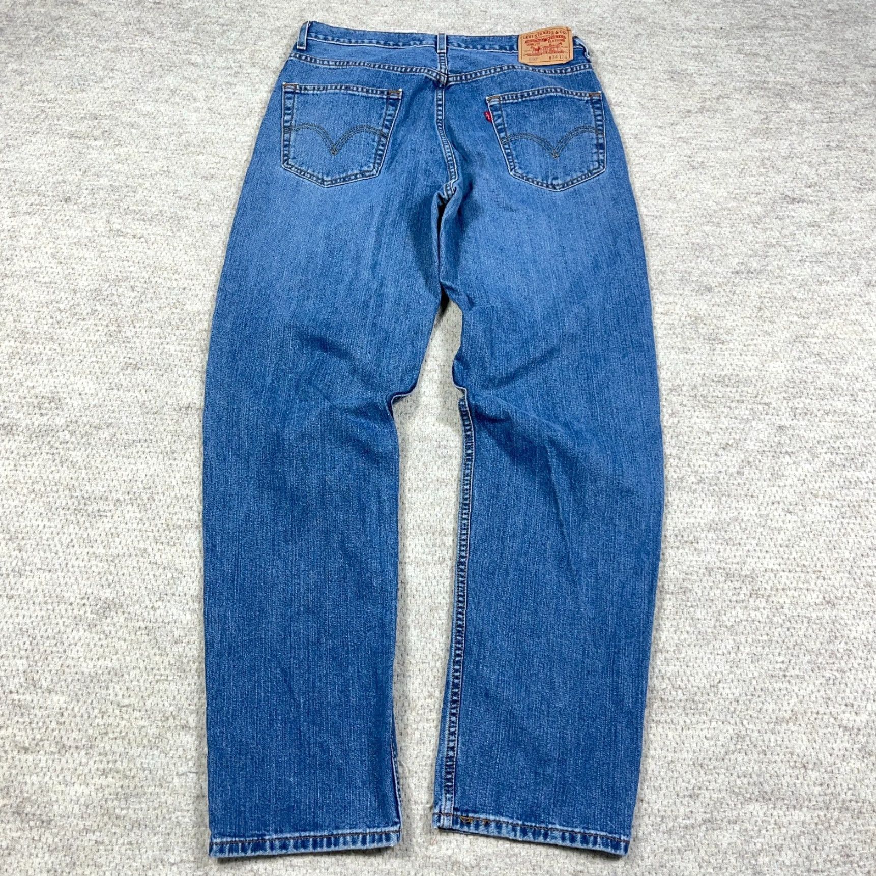 Levi's VINTAGE Levi's 550 Jeans Men 32x33 Relaxed Fit Straight Leg Med Wash 90s American Classic Levi's 500 Series Mens Jeans Size US 32 / EU 48 - 2 Thumbnail