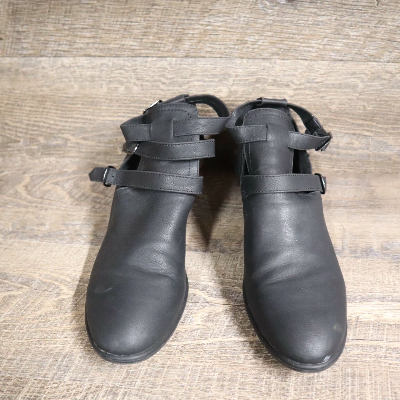 Vintage Charlotte Russe Shoes Black Strappy Buckle Heel Women’s Size 10 Size 32" / US 10 / IT 46 - 3 Thumbnail